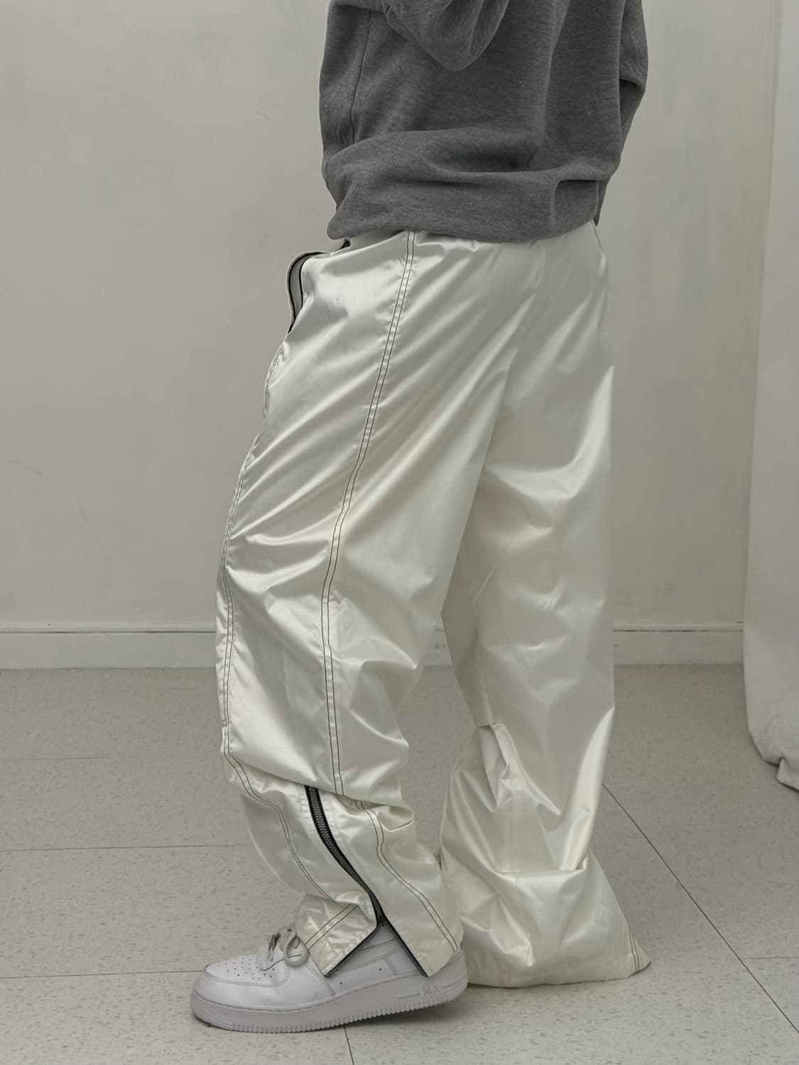 챔피온 화이트 트랙팬츠 상품이미지3