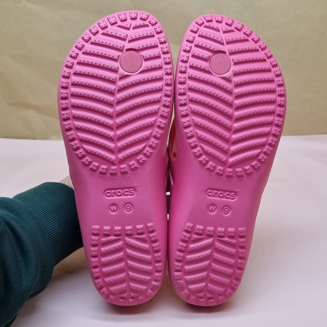 크록스 카디 플립 여성샌들 실사이즈 255 상품이미지3