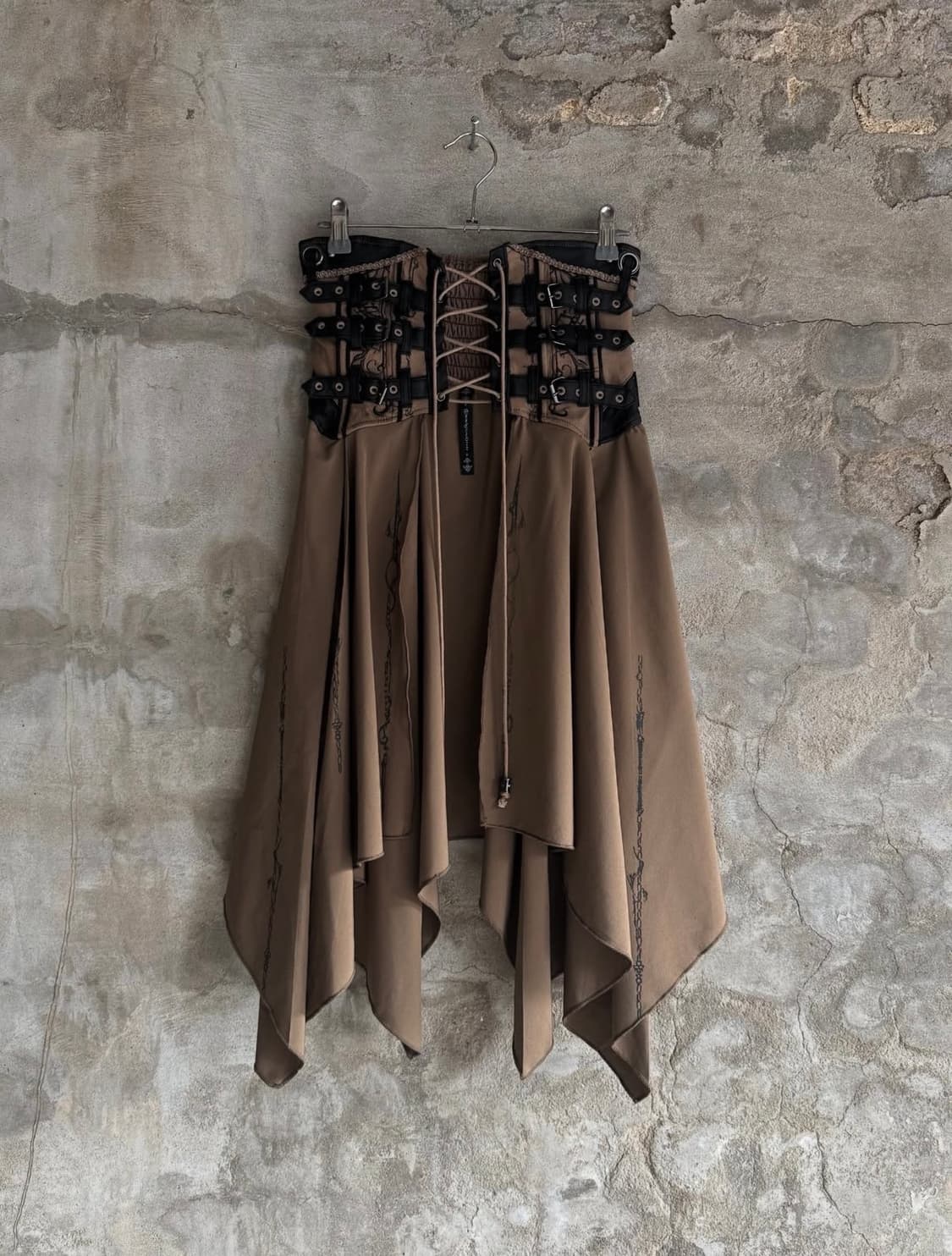 Ozz on Buckle Detail Layered Skirt 상품이미지1