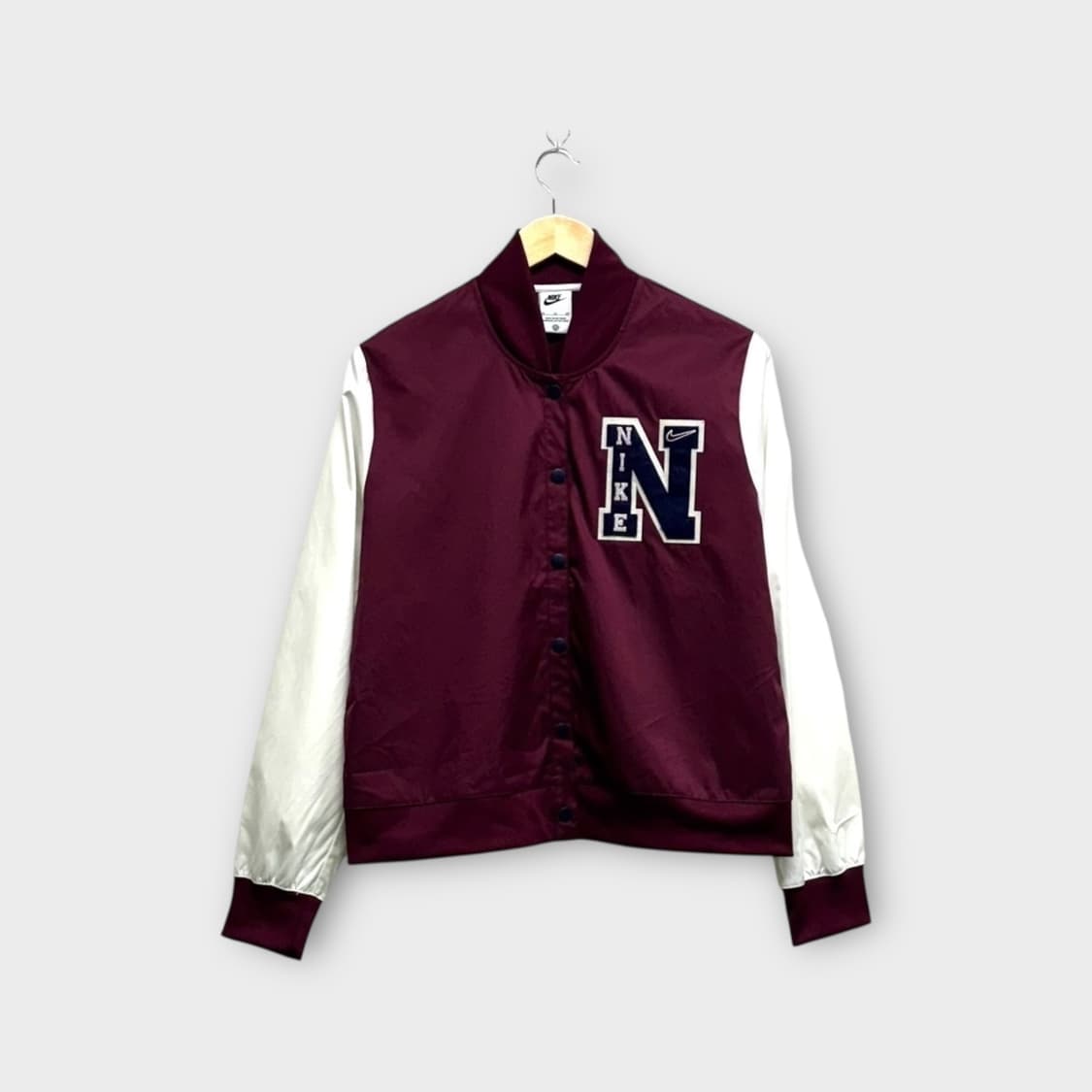 Nike 나이키 여성 바시티 클래식 자켓 95 상품이미지1