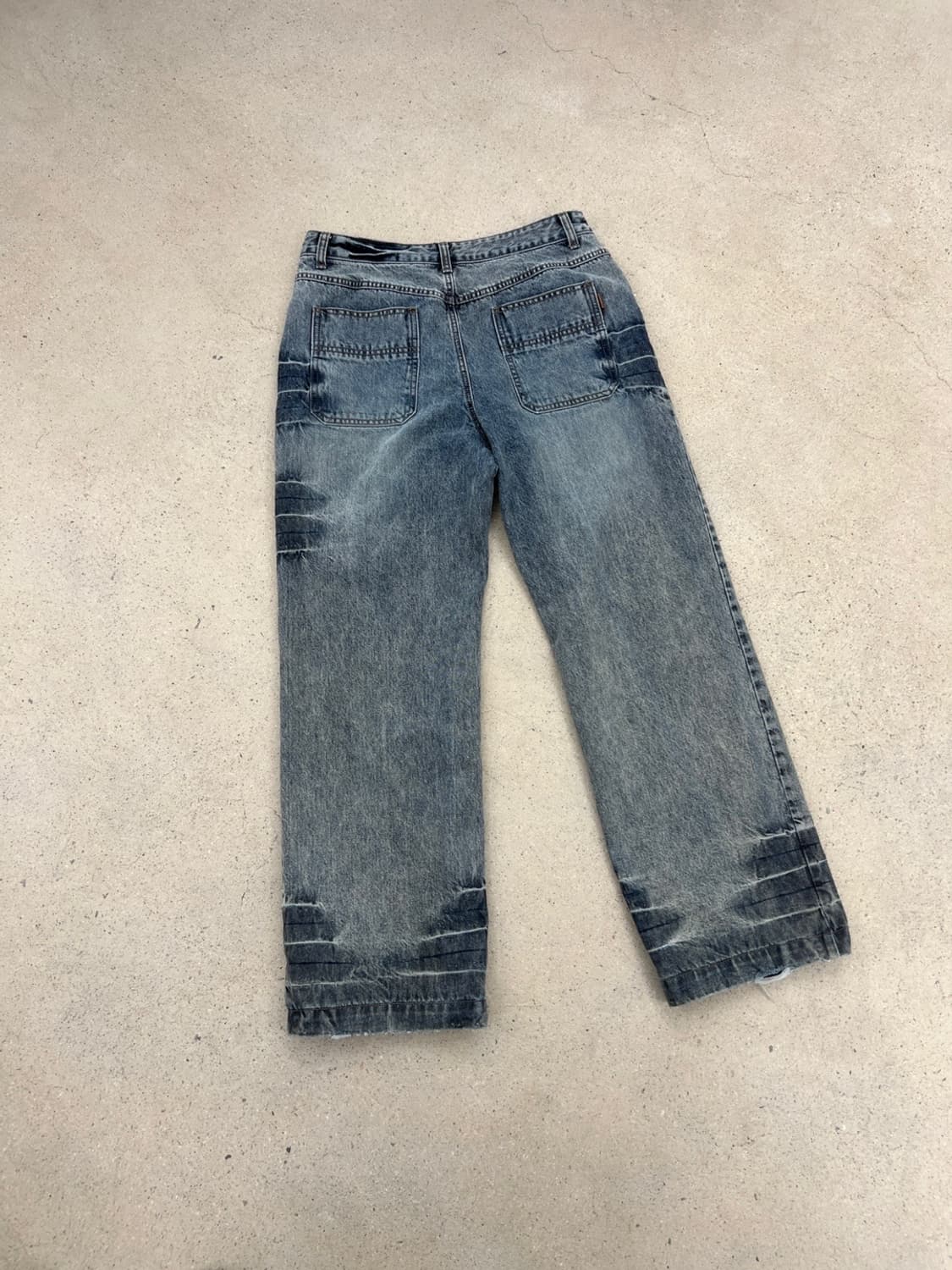 준지 24ss 워시드 코어 데님 팬츠 상품이미지3