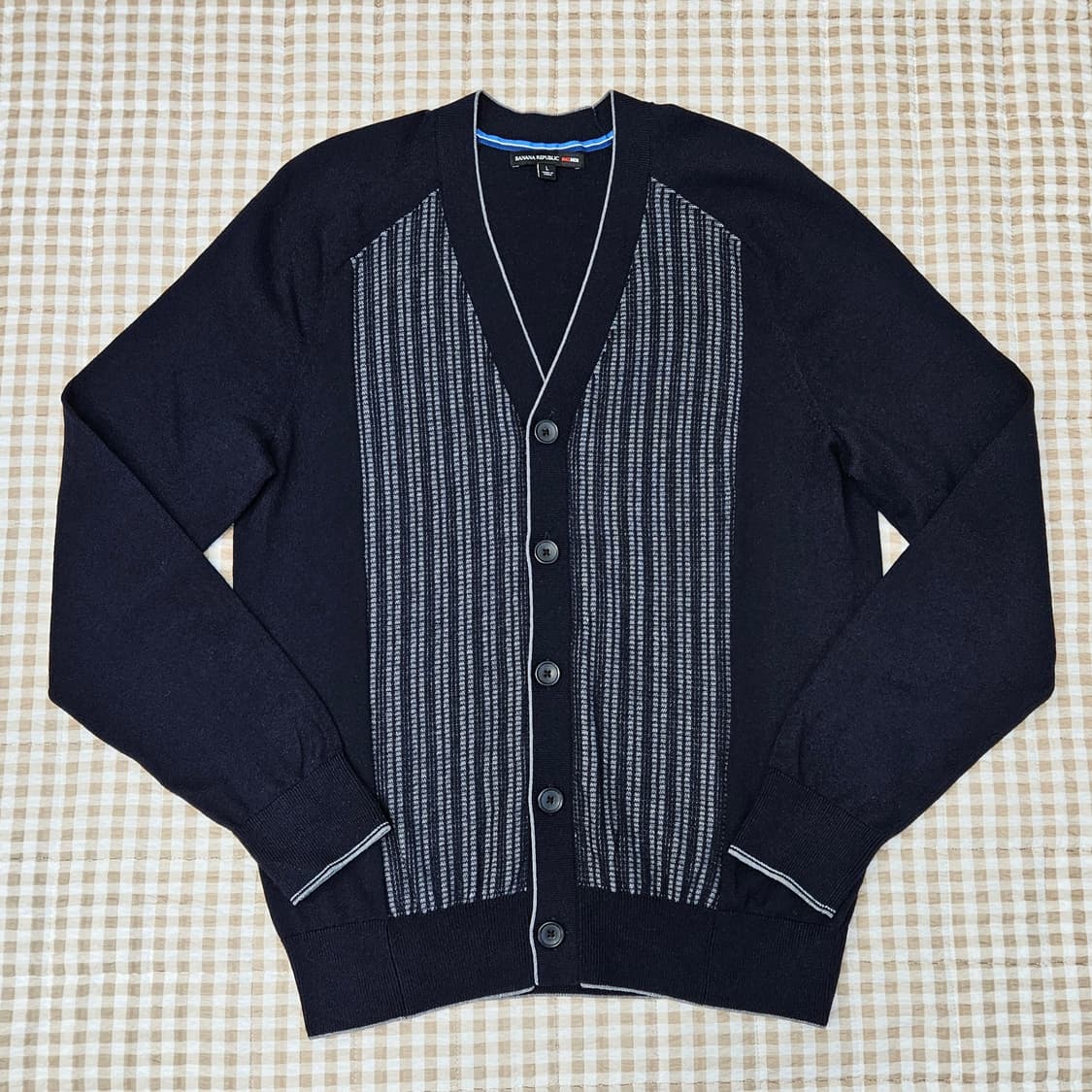 바나나리퍼블릭 면니트 브이넥 가디건 남자100 상품이미지1
