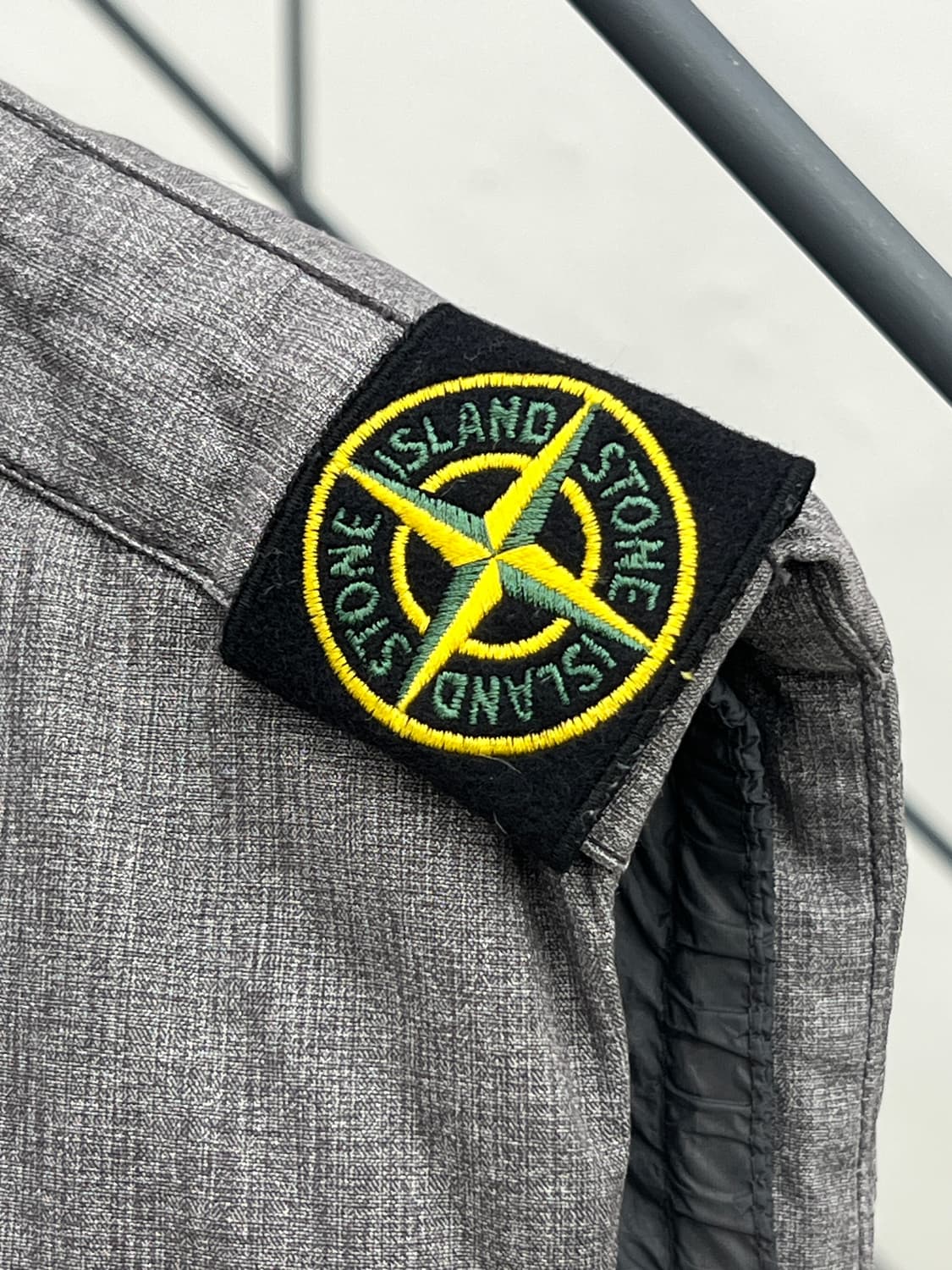 스톤아일랜드 견장 와펜 MIX FIBRE 패딩 베스트 상품이미지5