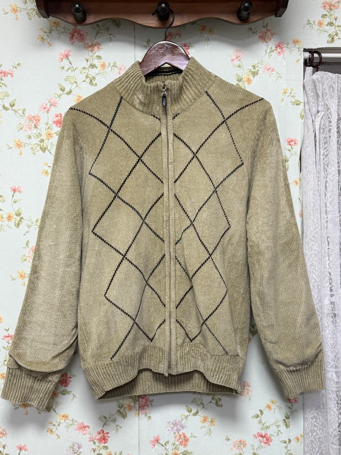 아가일 패턴 집업 상품이미지1