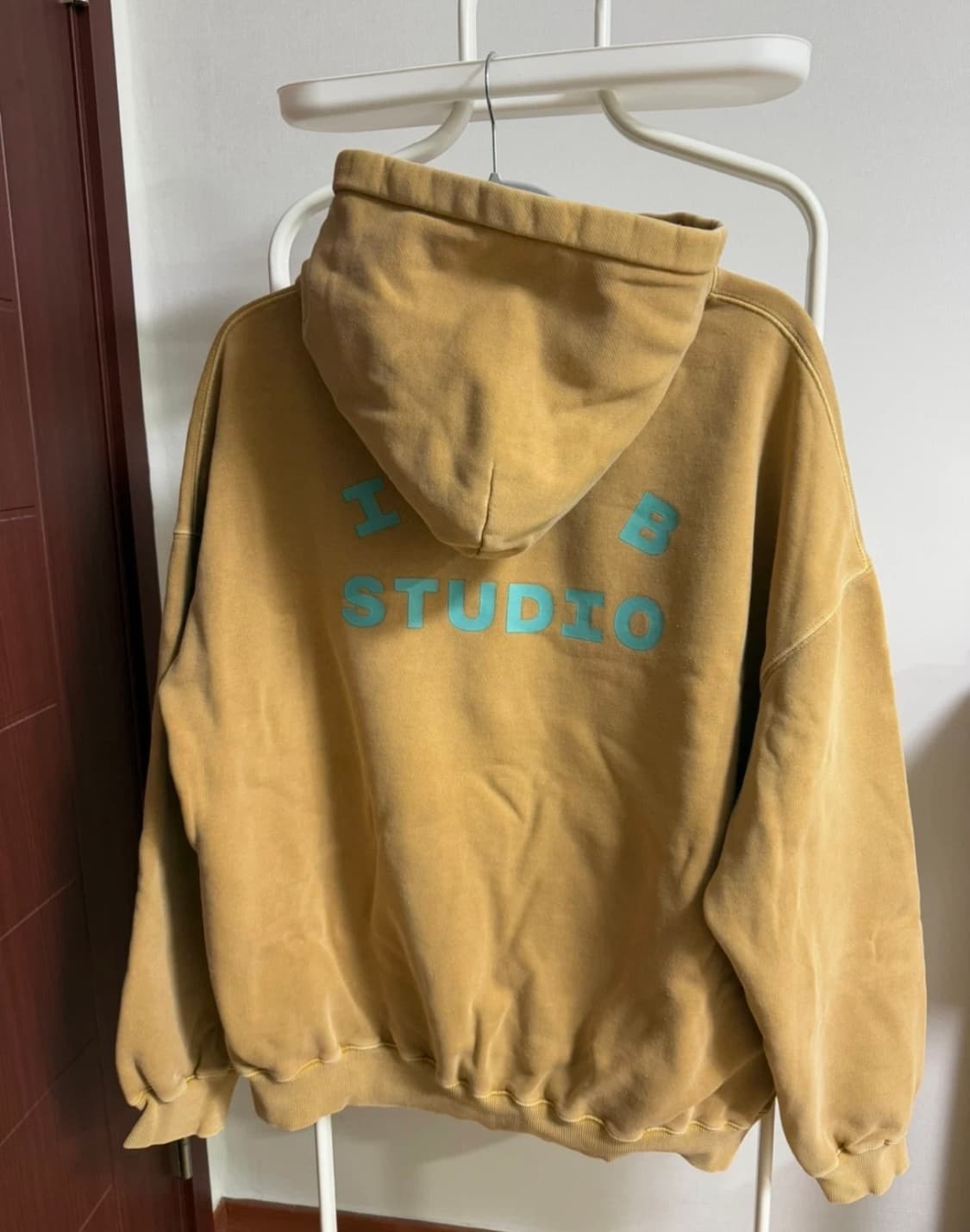 (105)아이앱스튜디오 카멜 후드티 XL 상품이미지2