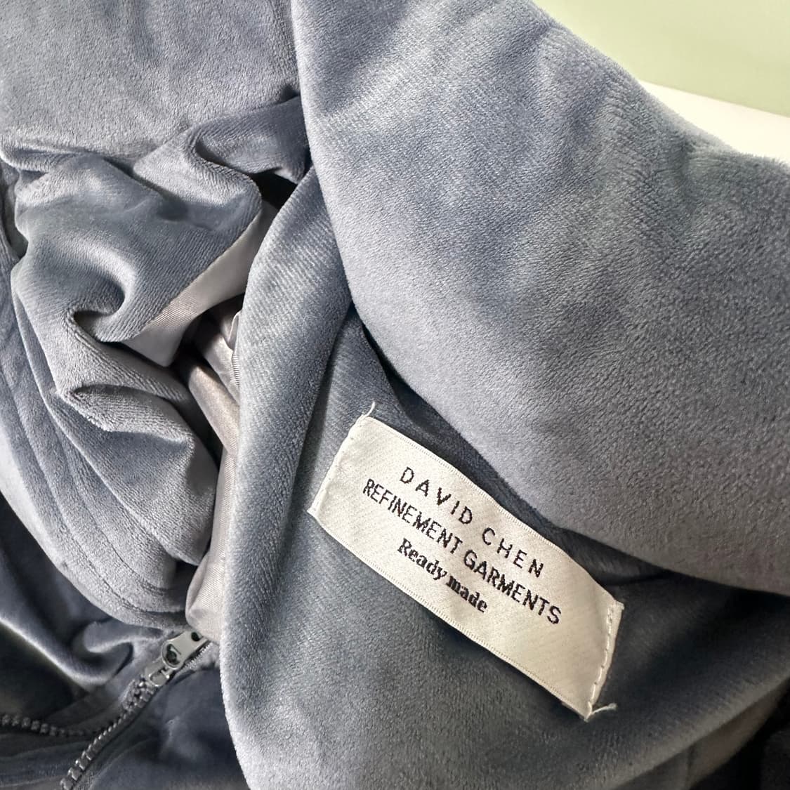 100-105 DAVID CHEN 블루 벨벳 패딩 상품이미지3