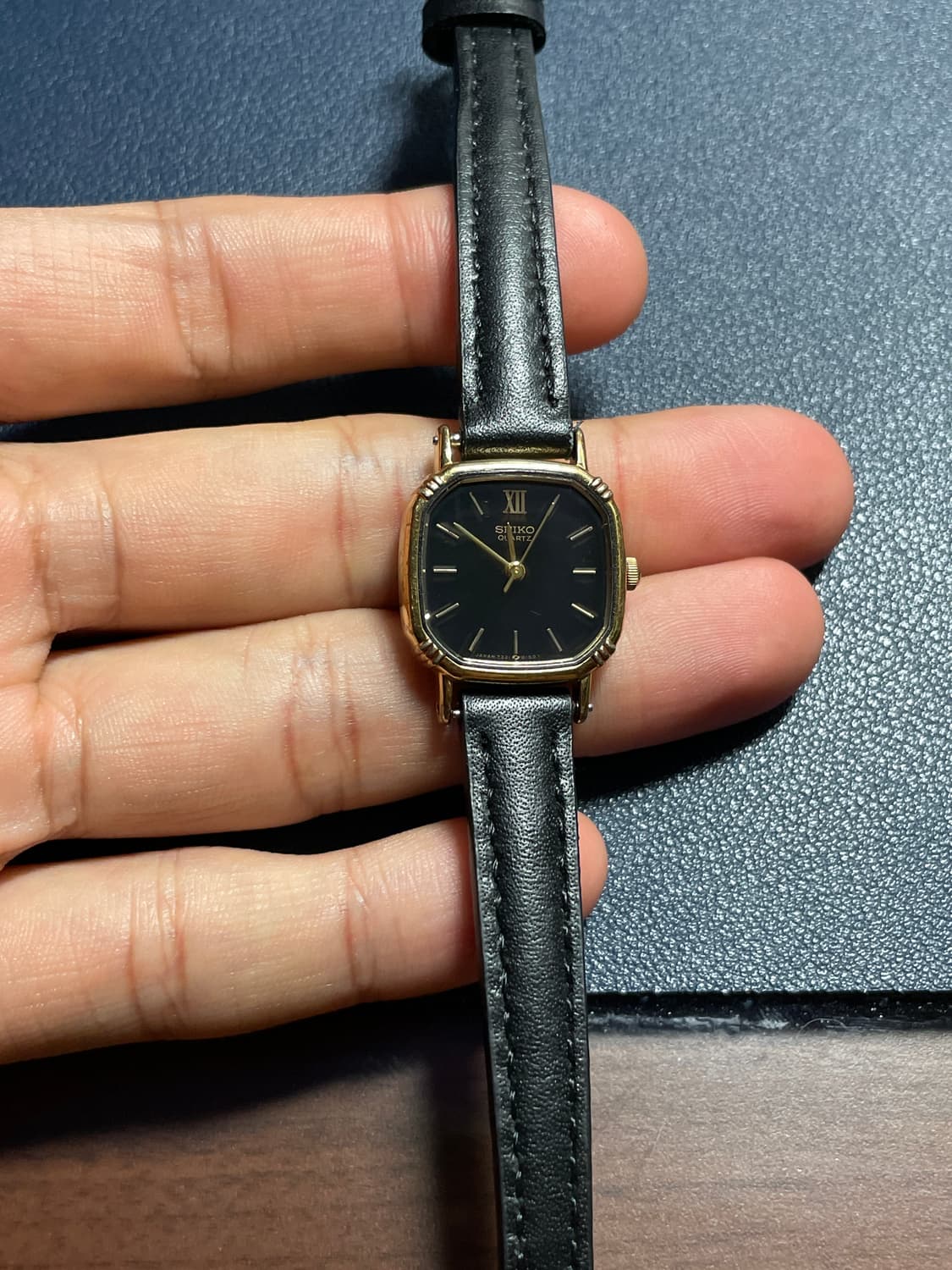 빈티지 세이코 쿼츠 레더 시계 상품이미지5