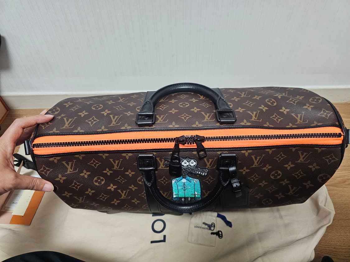 루이비통 버질아블로 한정판 자수 캐릭터 키폴50 (새상품) 상품이미지5