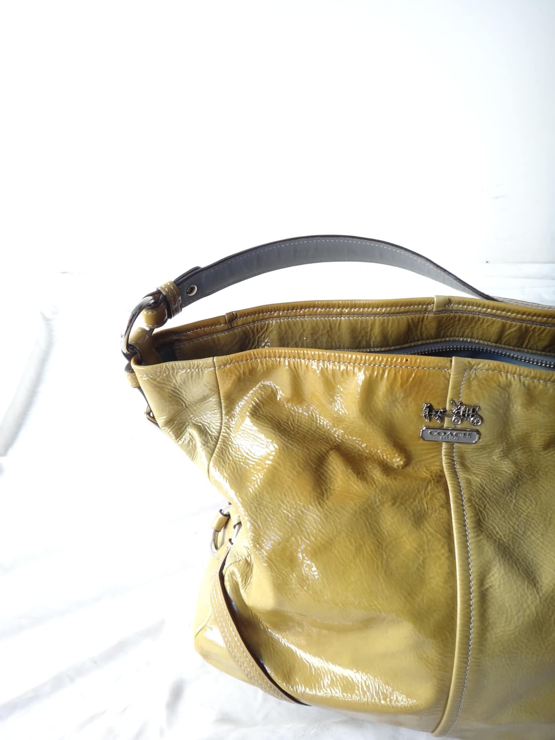 COACH gloosy shoulder lime bag 상품이미지4