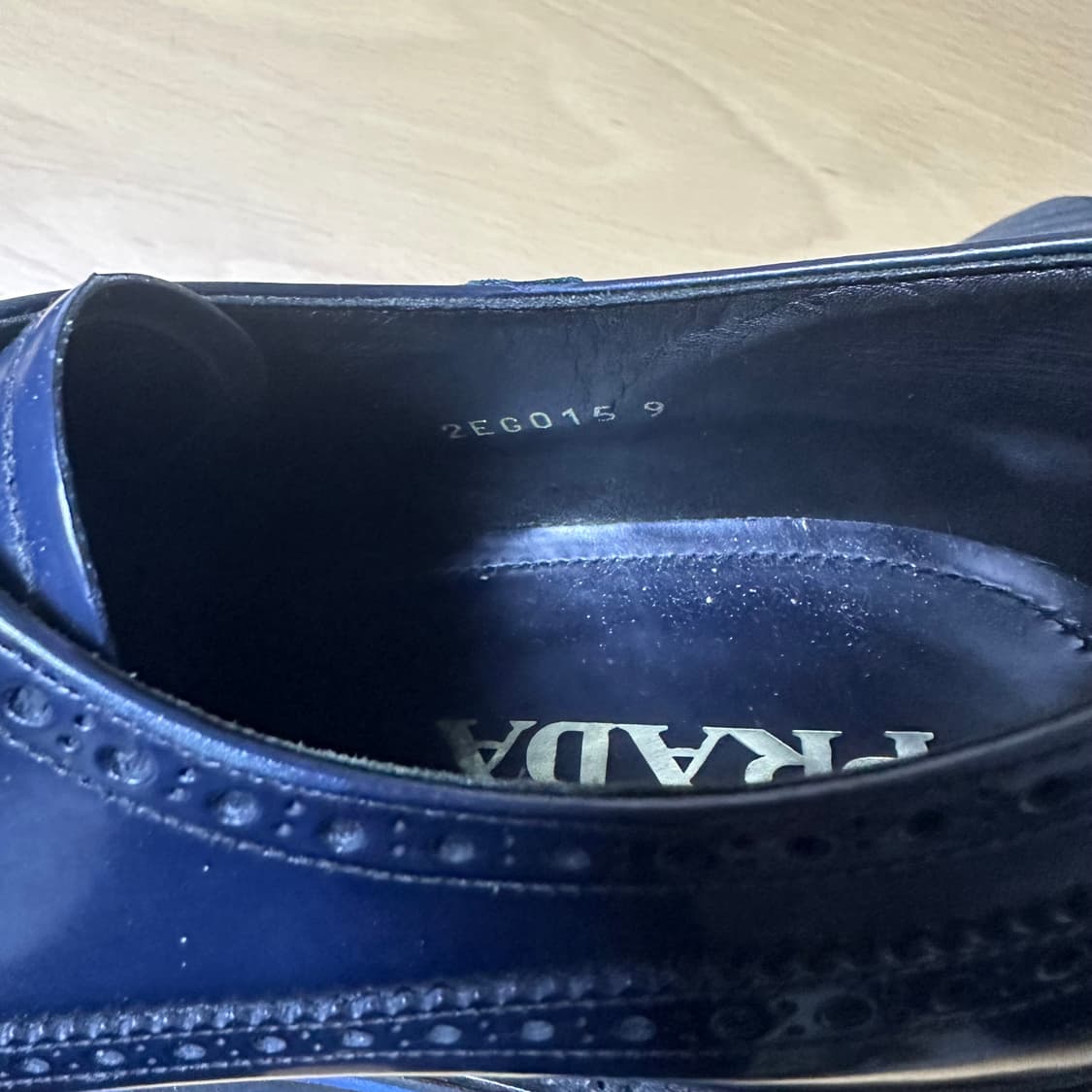 프라다 윙팁 클리퍼 280 상품이미지5