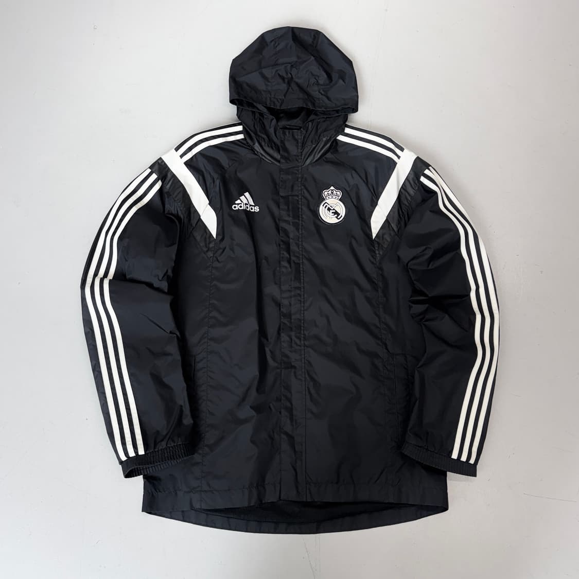 아디다스 레알마드리드 삼선 블록코어 오버핏 바람막이 자켓 상품이미지2