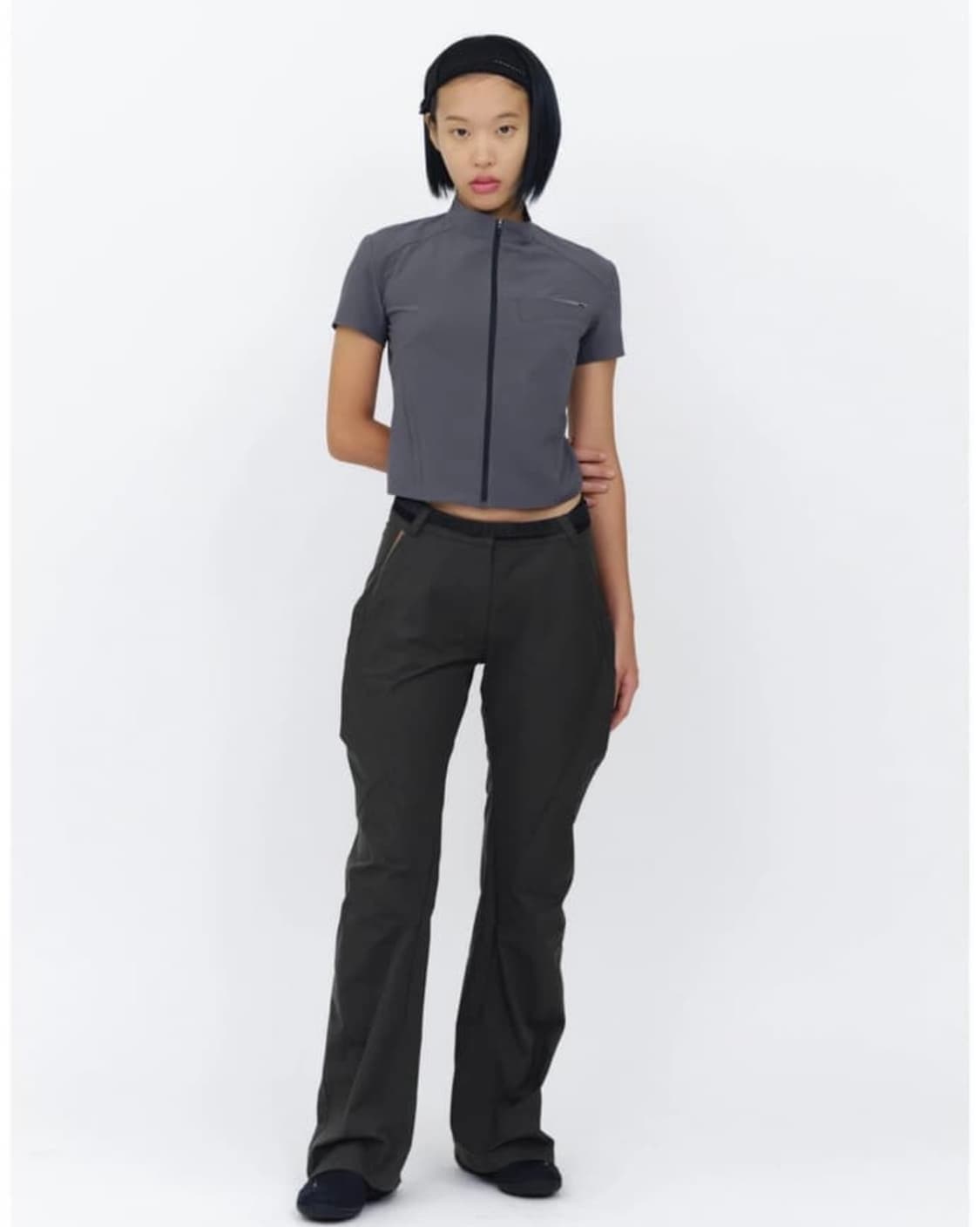 Hyein seo zip up T-shirt 상품이미지1