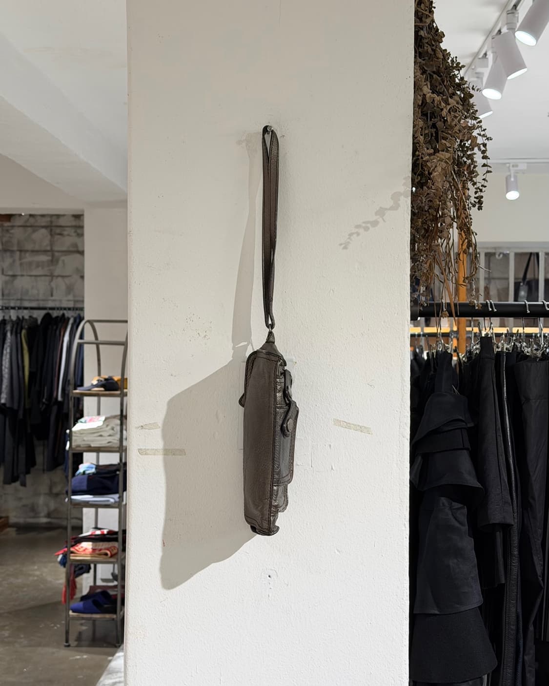 지방시 메탈릭 투 포켓 클러치 상품이미지5