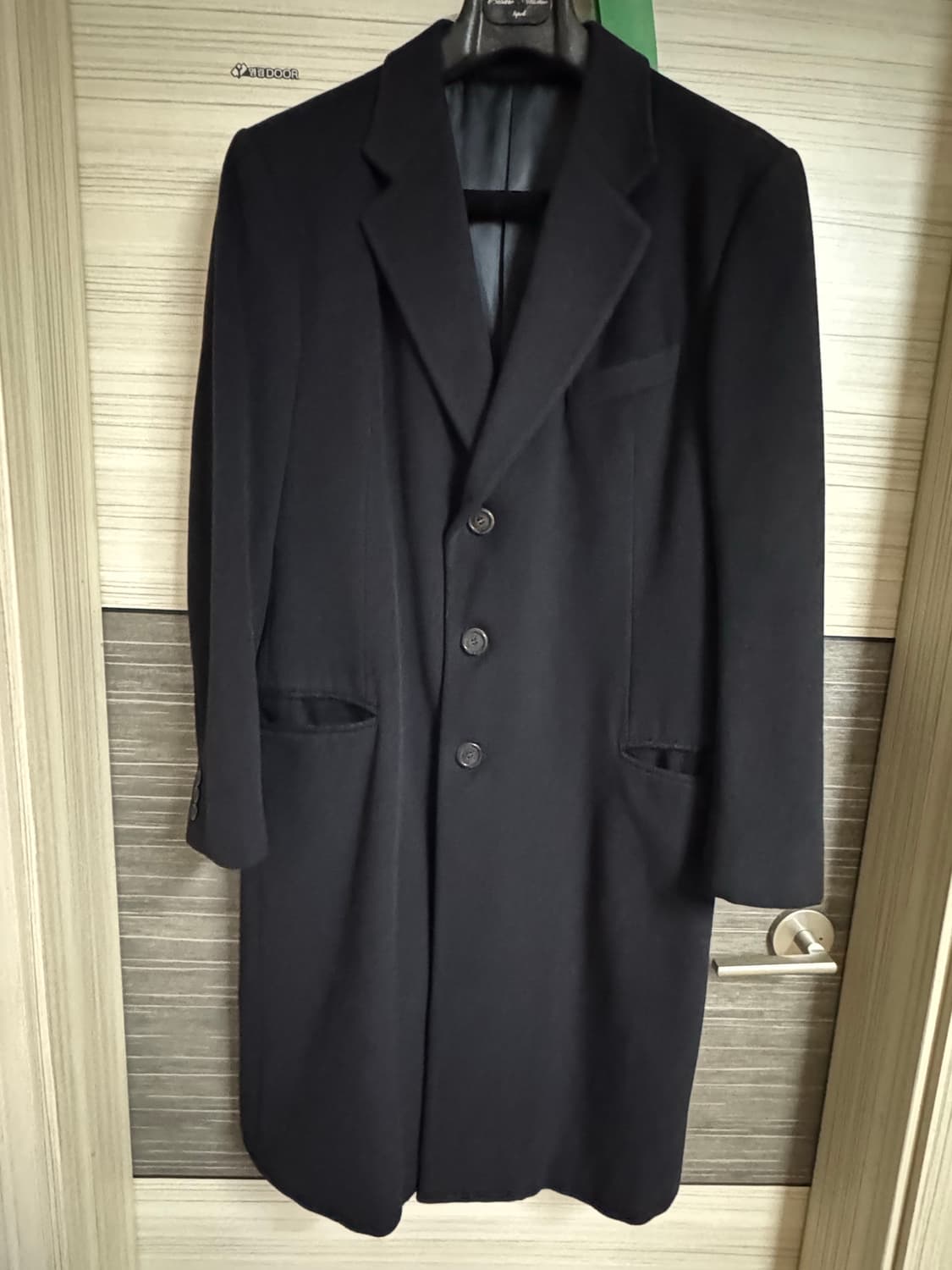 아르마니 꼴레지오니 100% 캐시미어 블랙코트 상품이미지1