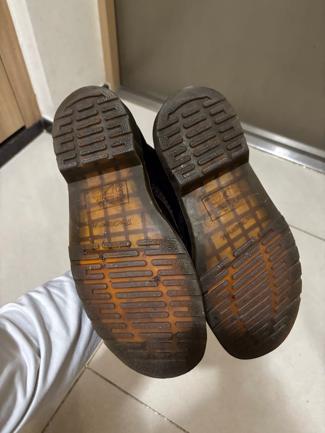 닥터마틴 워커 8홀 구두 브라운 260 상품이미지8