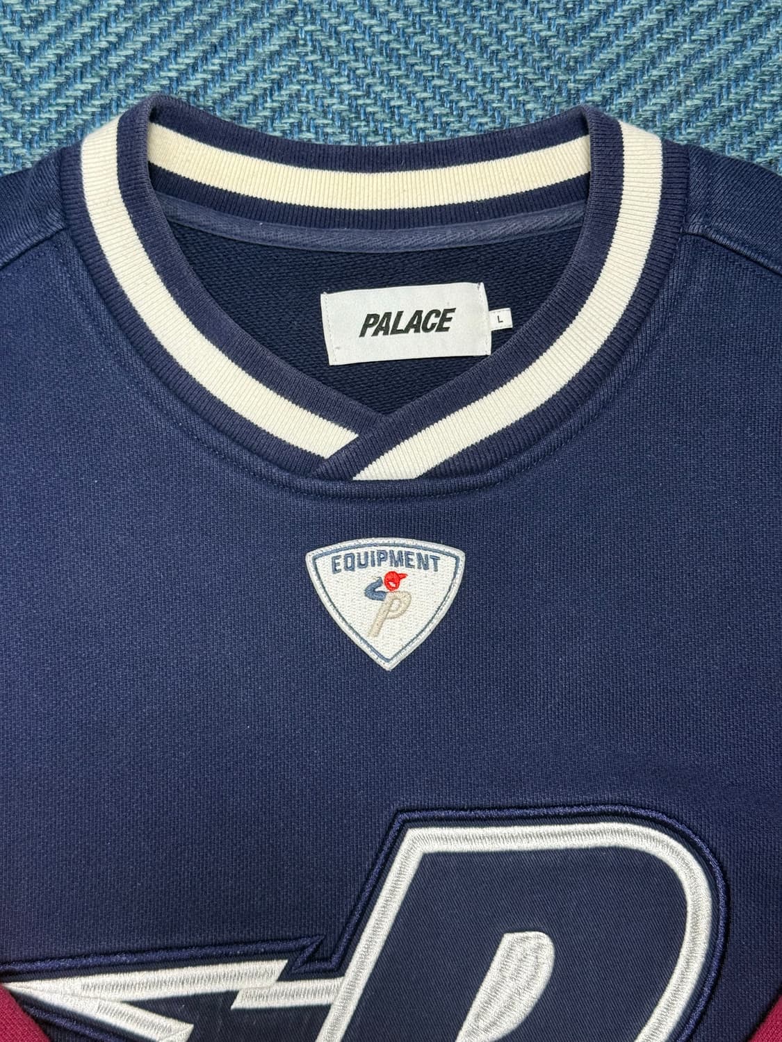 팔라스 볼트 크루넥 네이비 레드 21FW (희귀) 상품이미지3