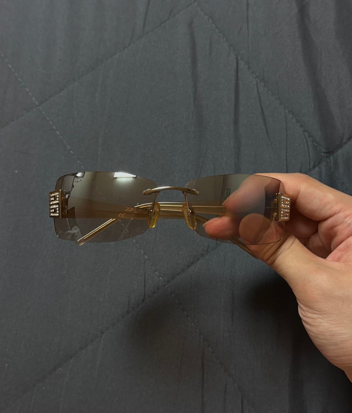 Givenchy Geek Chic Rimless Sunglasses 상품이미지5
