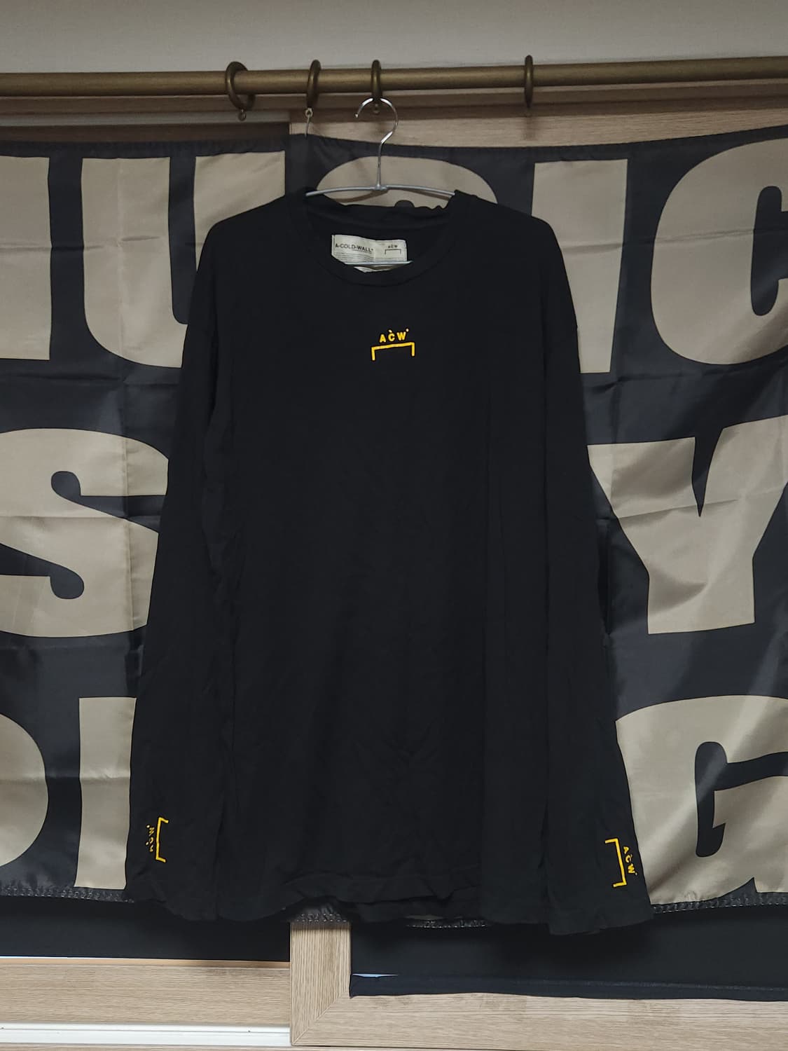 어콜드월 롱슬리브 상품이미지1