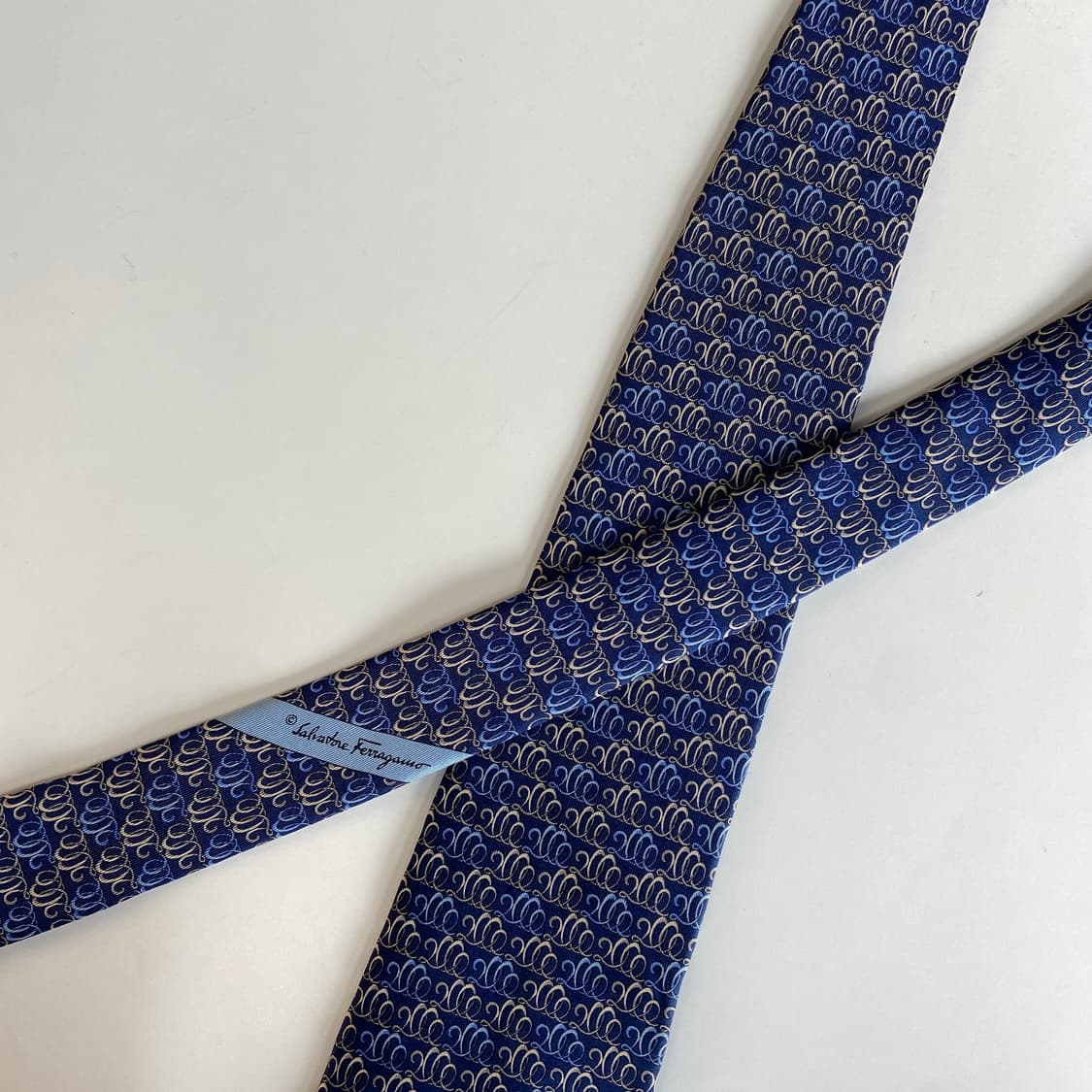 페레가모(Ferragamo) 명품 정품 넥타이 상품이미지4