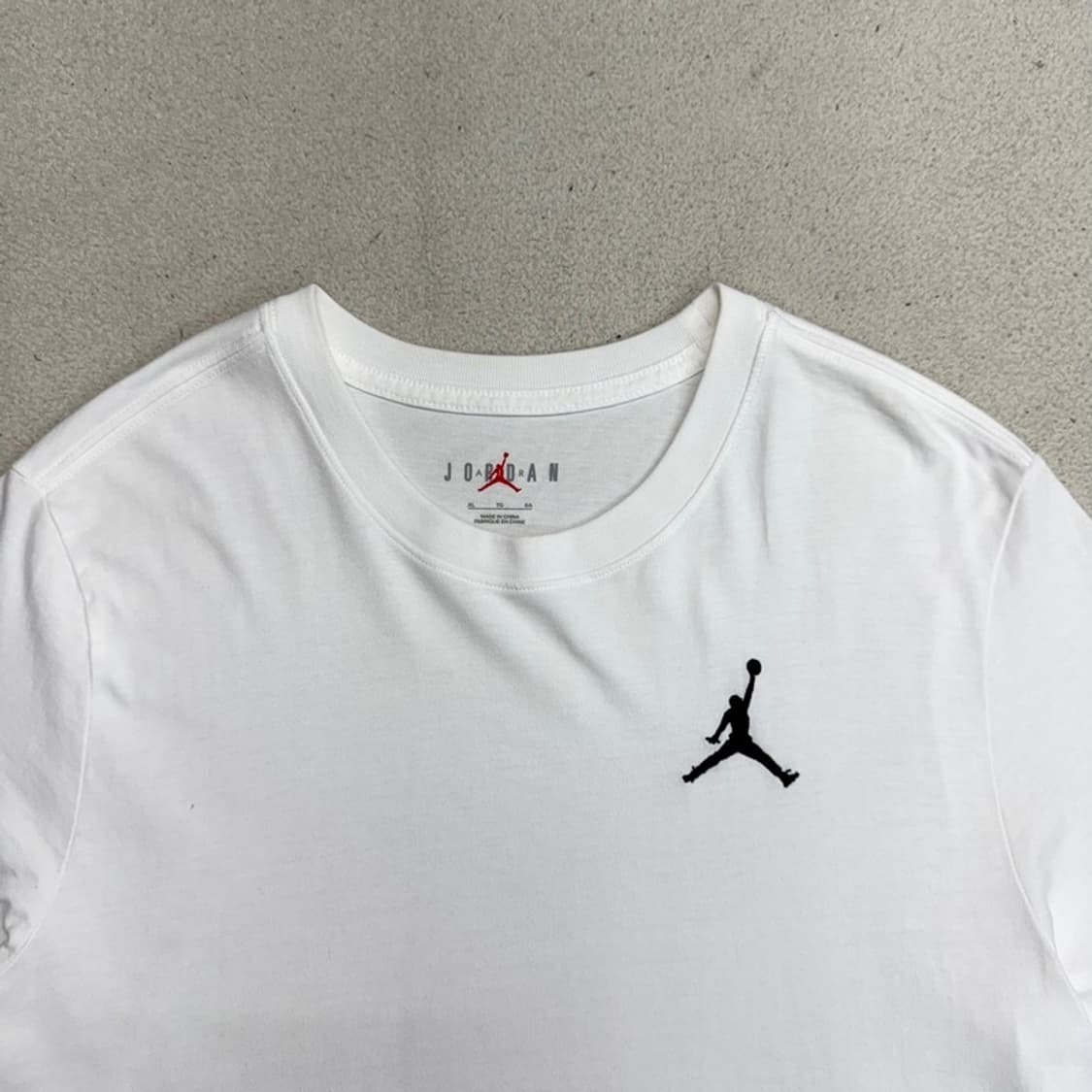NIKE 조던 반팔 티 화이트 XL 상품이미지2