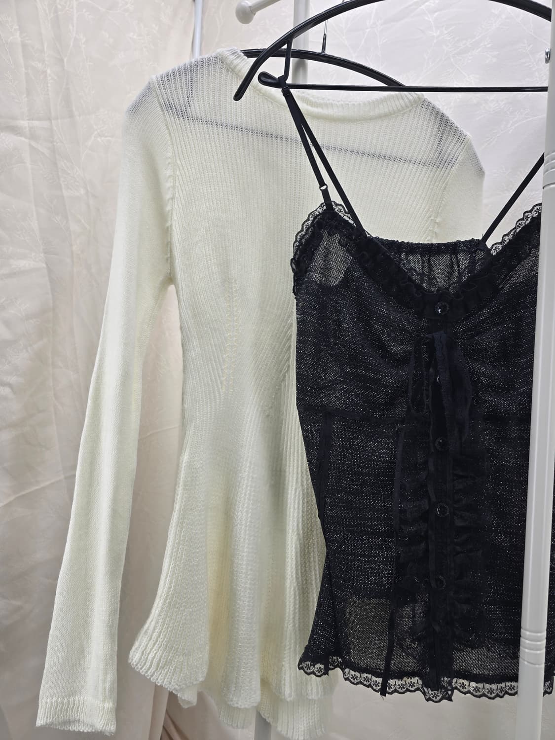 코디 화이트 긴팔 가디건 + 블랙 레이스 뷔스티에 세트 상품이미지10