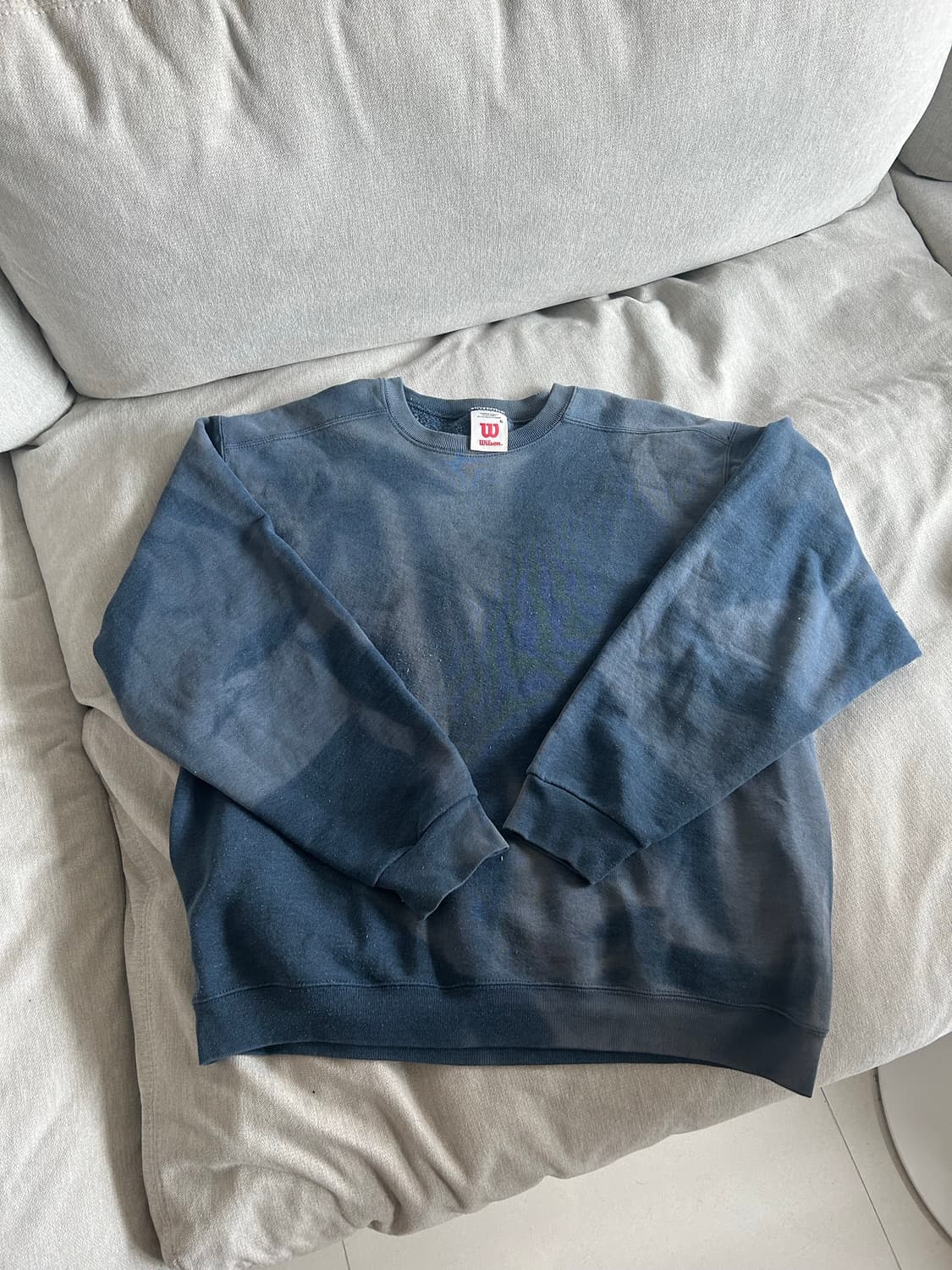 러셀 맛 선페이딩 맨투맨 판매 상품이미지1