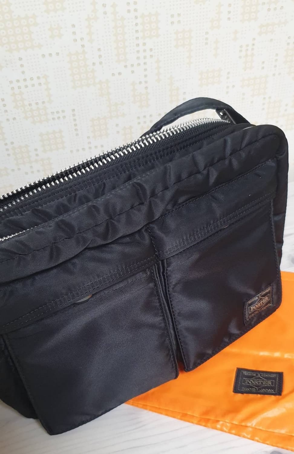 요시다 포터 탱커 숄더백 스몰 블랙 판매 상품이미지10