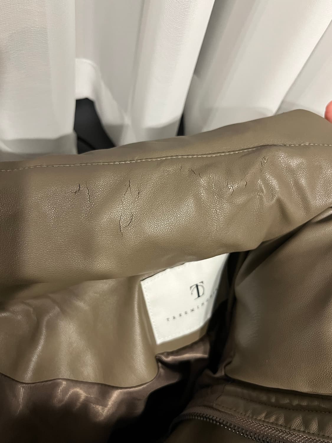 트리밍버드 레더 패딩 모카그레이 상품이미지3