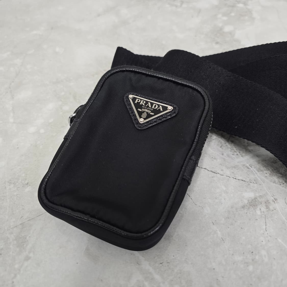 프라다 리나일론 크로스백 판매 상품이미지7