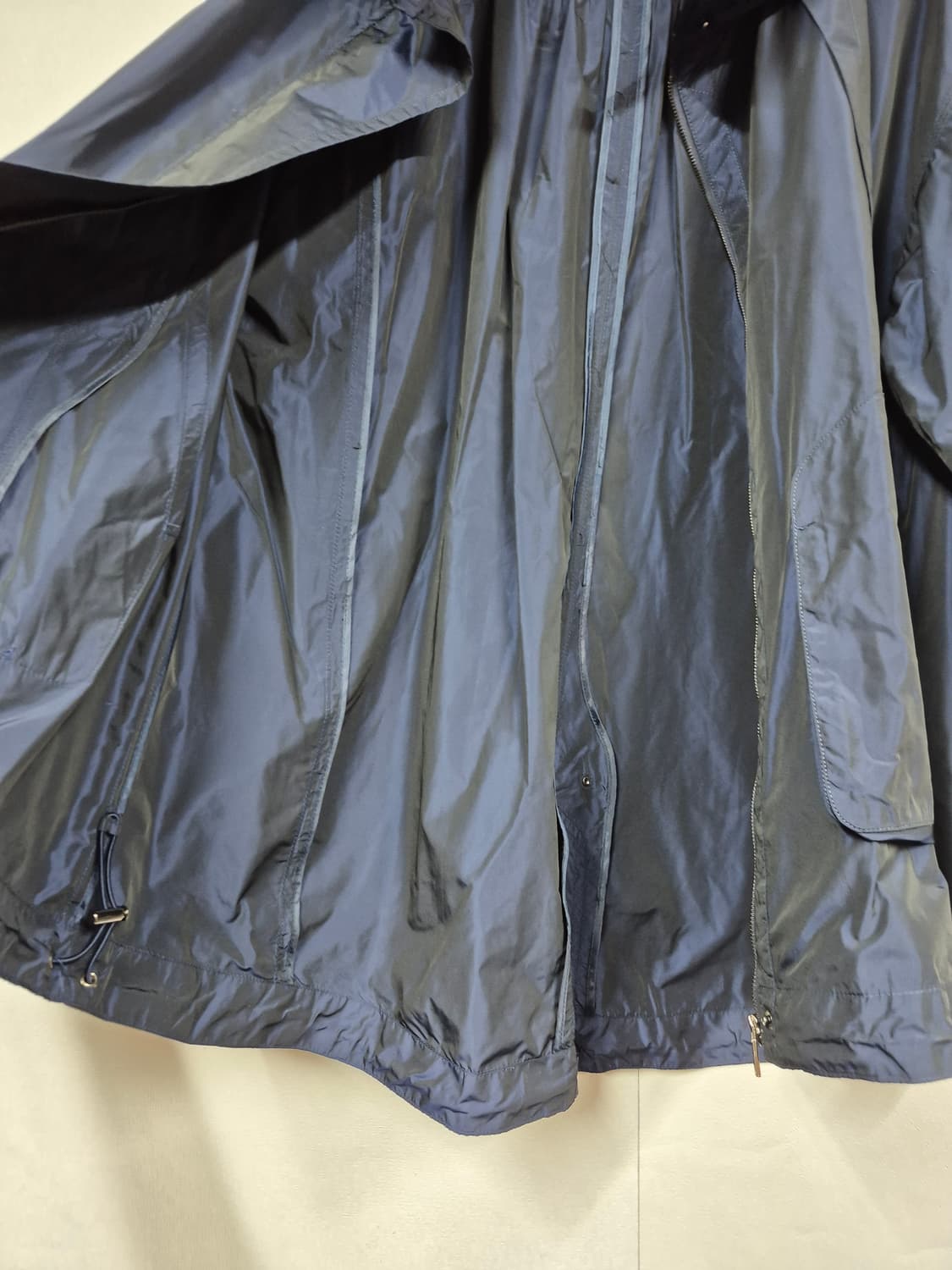 앤클라인 루즈핏 바람막이 자켓  상품이미지3