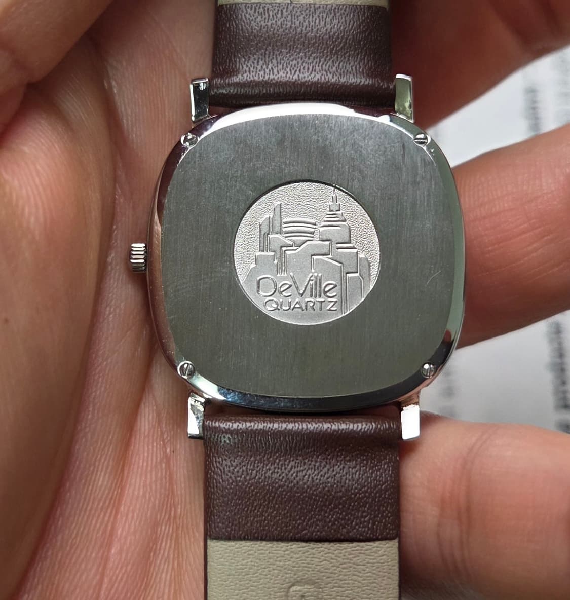 빈티지 오메가 드빌 라운드사각 샴골판 싱글데이트(쓰리침) 슬림 쿼츠 
 상품이미지6