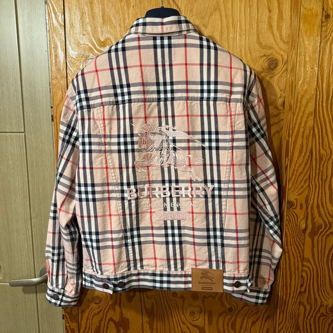 버버리 x 슈프림 콜라보(슈버리) 트러커 자켓 판매 합니다. 상품이미지8