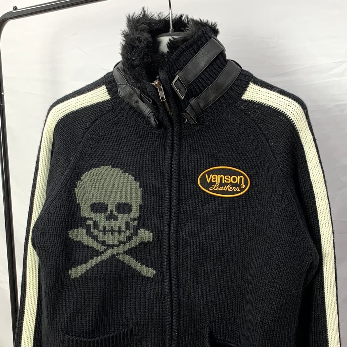 밴슨 레더 스컬 코위찬 자켓 상품이미지3