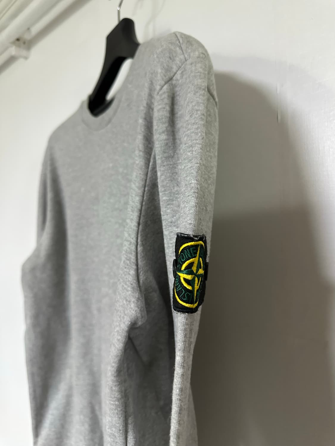 스톤아일랜드 맨투맨 회색 상품이미지2