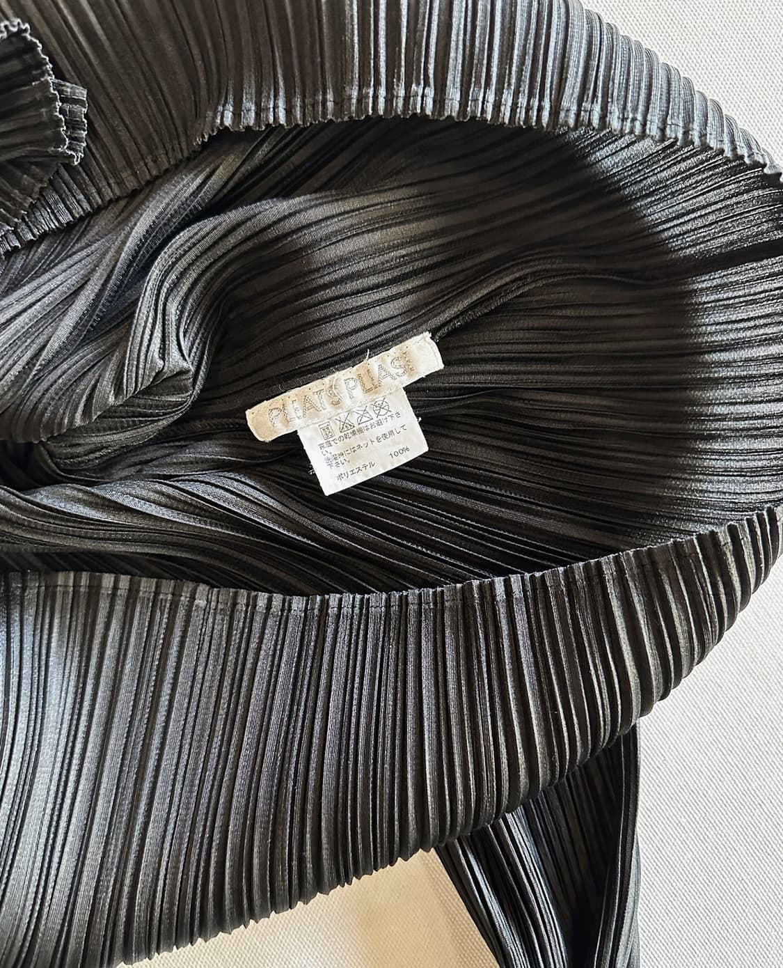 PLEATS PLEASE black top 상품이미지9