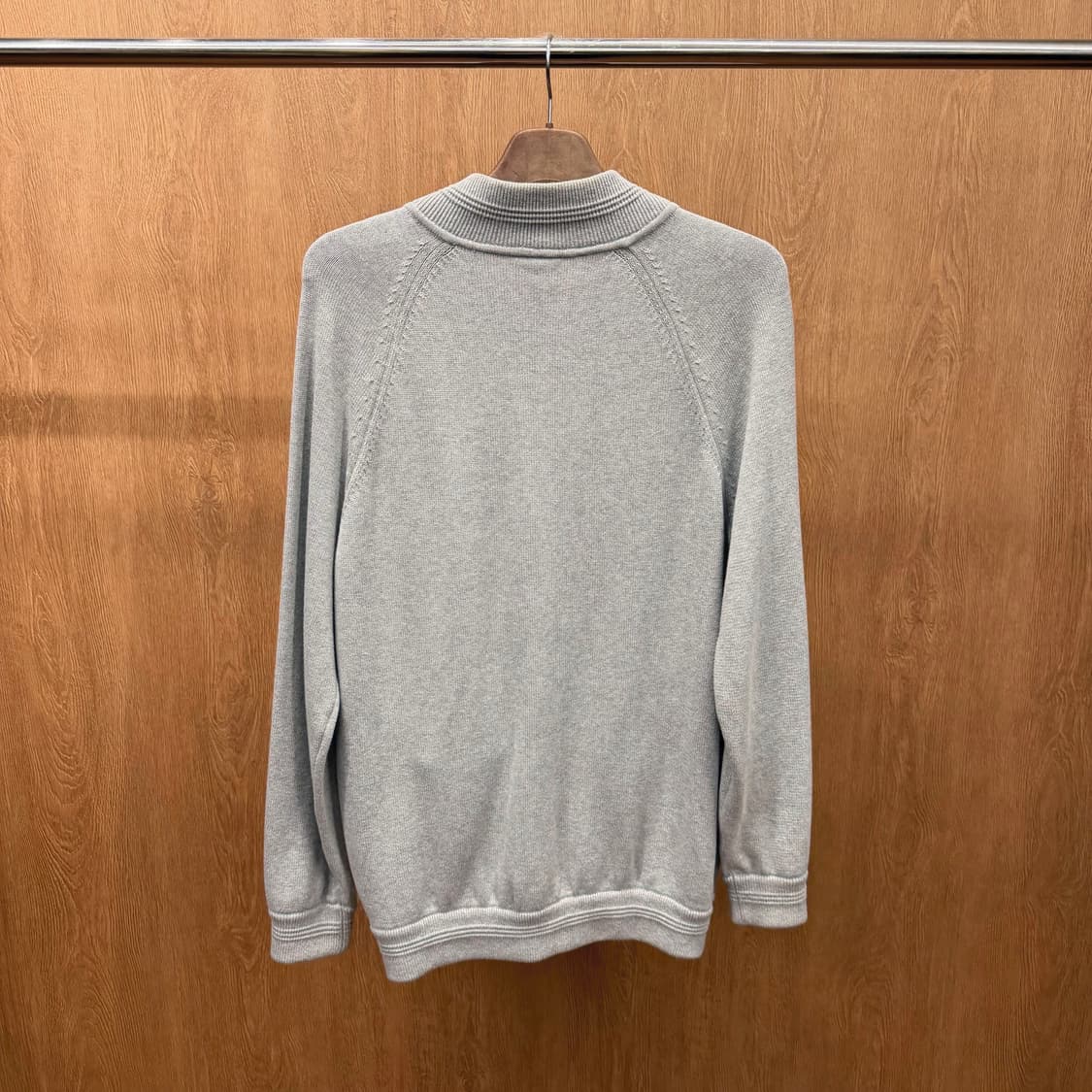 라코스테 니트 집업 가디건 로고 자수 디테일 레귤러핏 라이트 그레이 상품이미지3