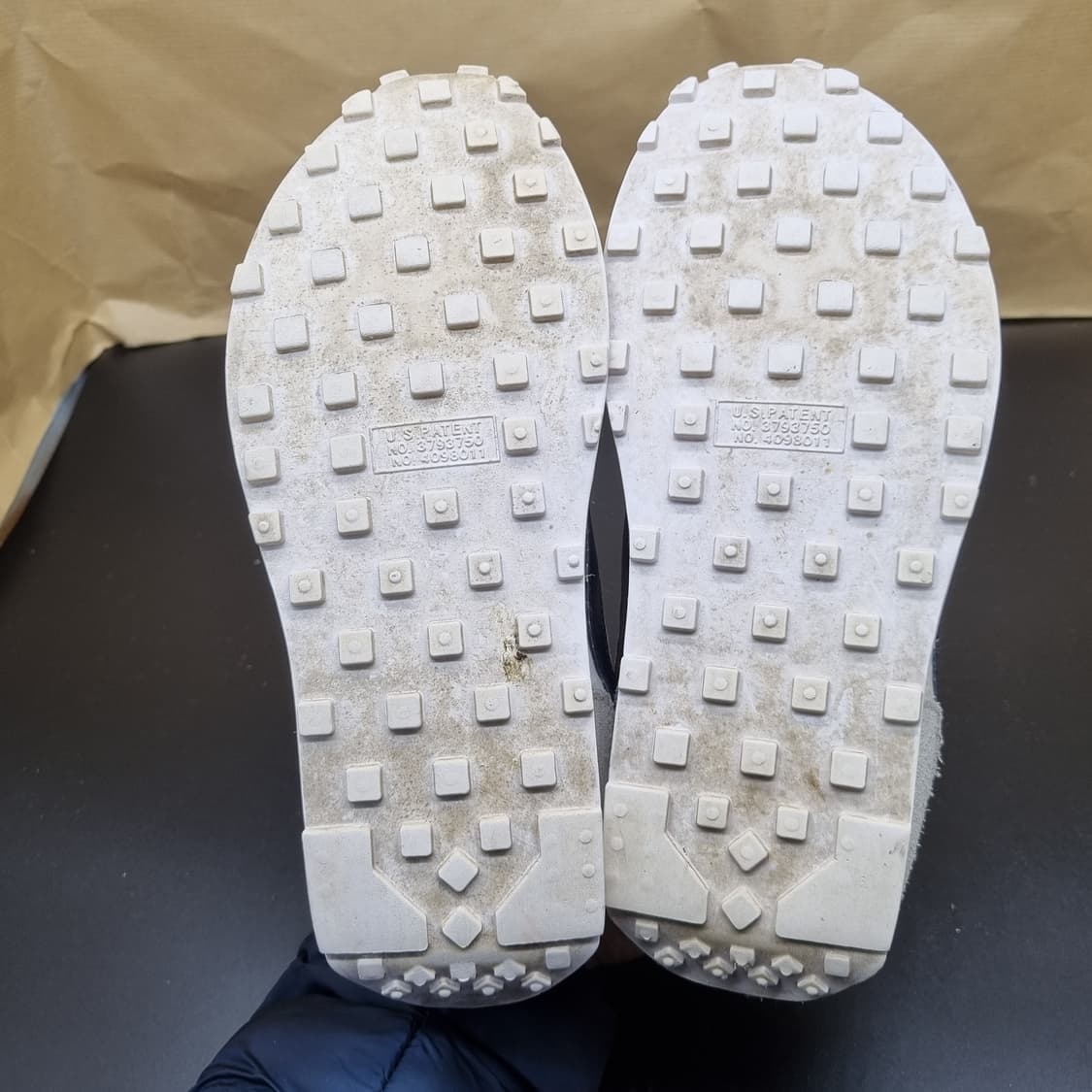 나이키 데이브레이크 흰검 여성운동화230  상품이미지3