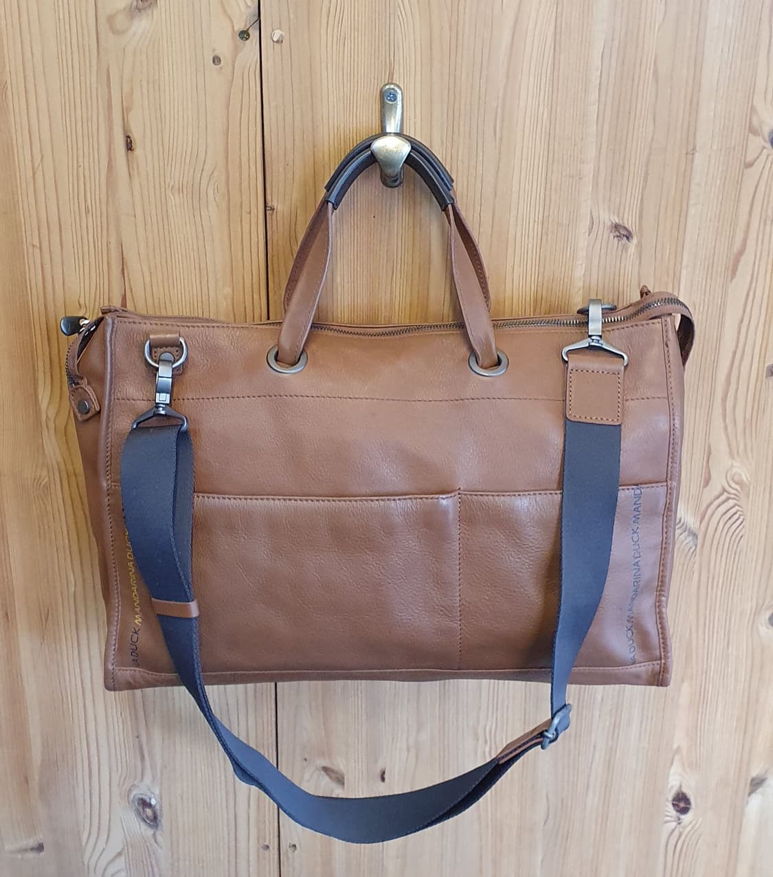 만다리나덕 레더 브리프케이스 상품이미지2