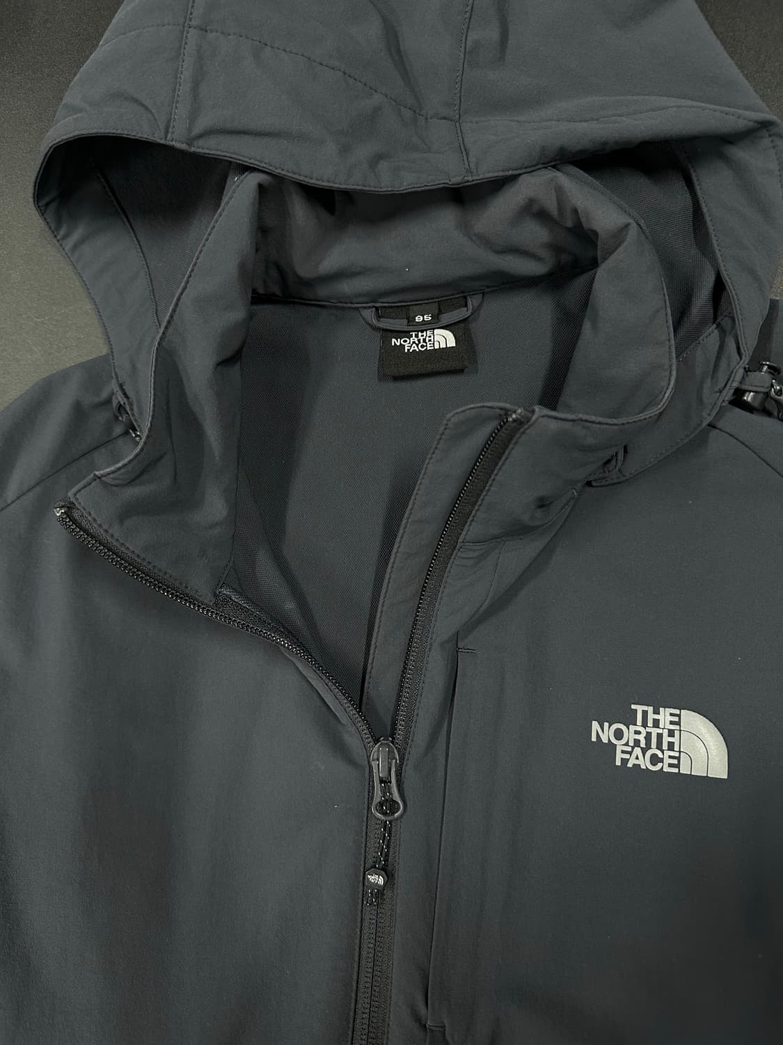 노스페이스 경량 그레이 바람막이 자켓 상품이미지5
