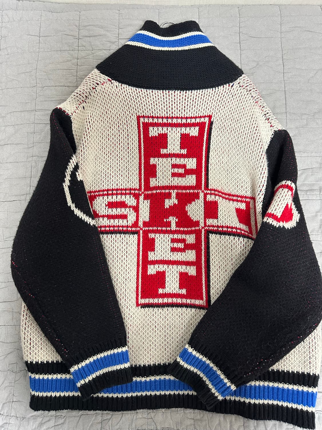 테켓 니트집업 상품이미지2