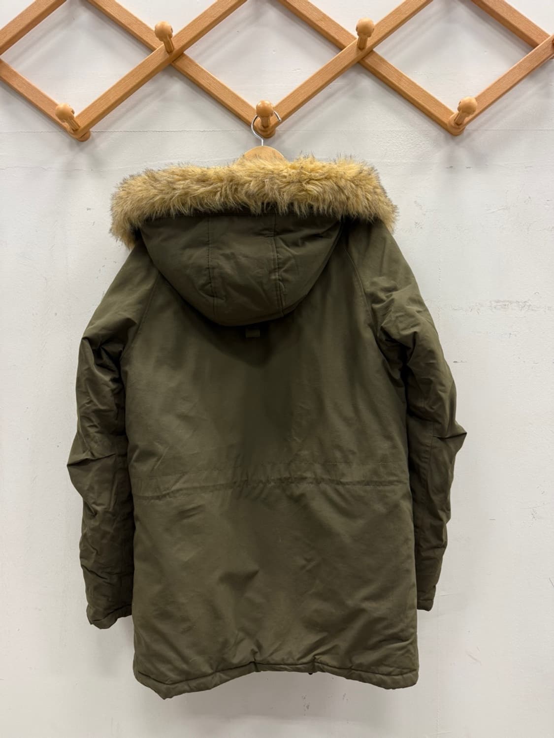 칼하트 앵커리지 카키 파카패딩 공용 XS  상품이미지4