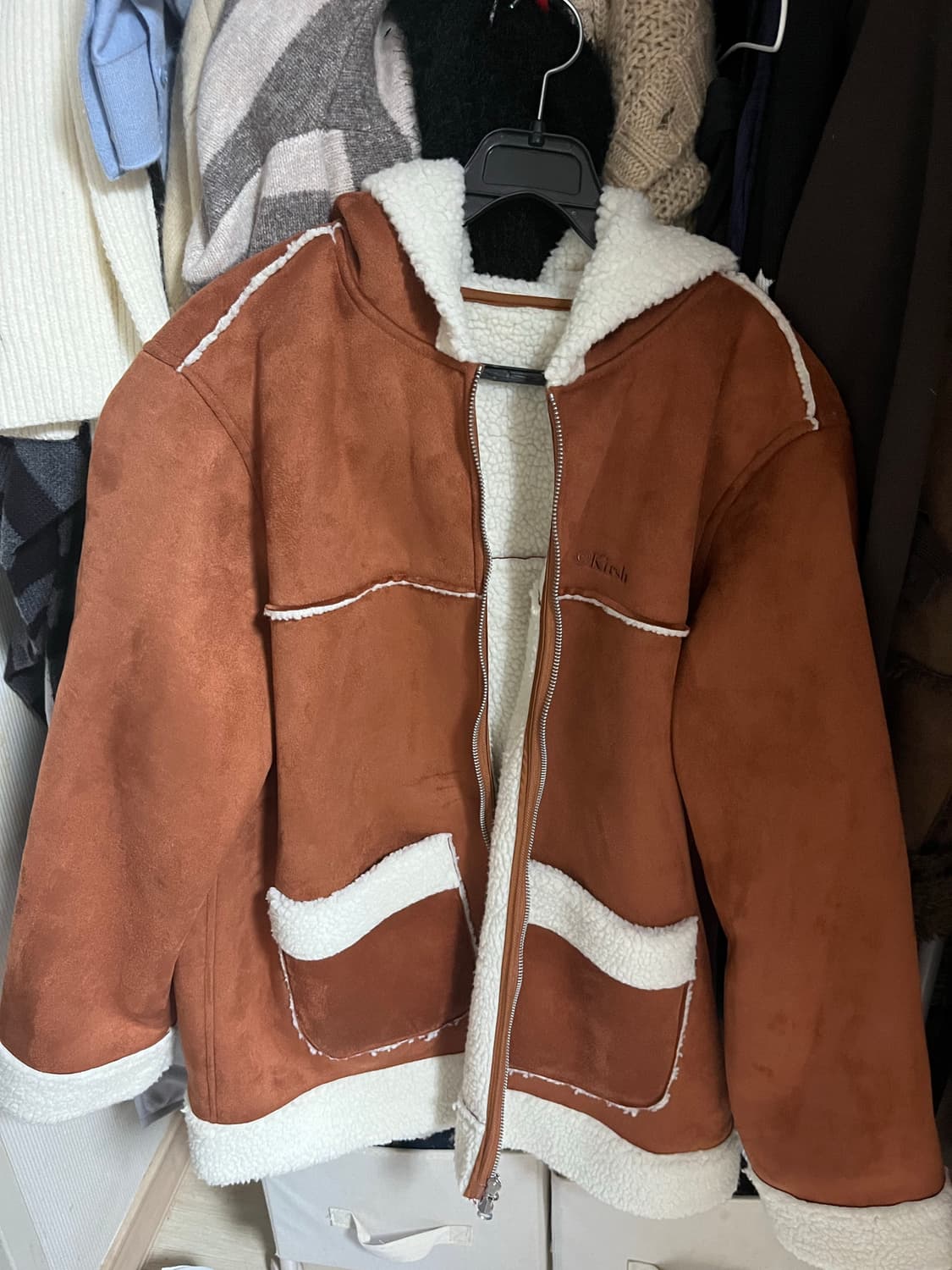 키르시 위티버니 무스탕 상품이미지2