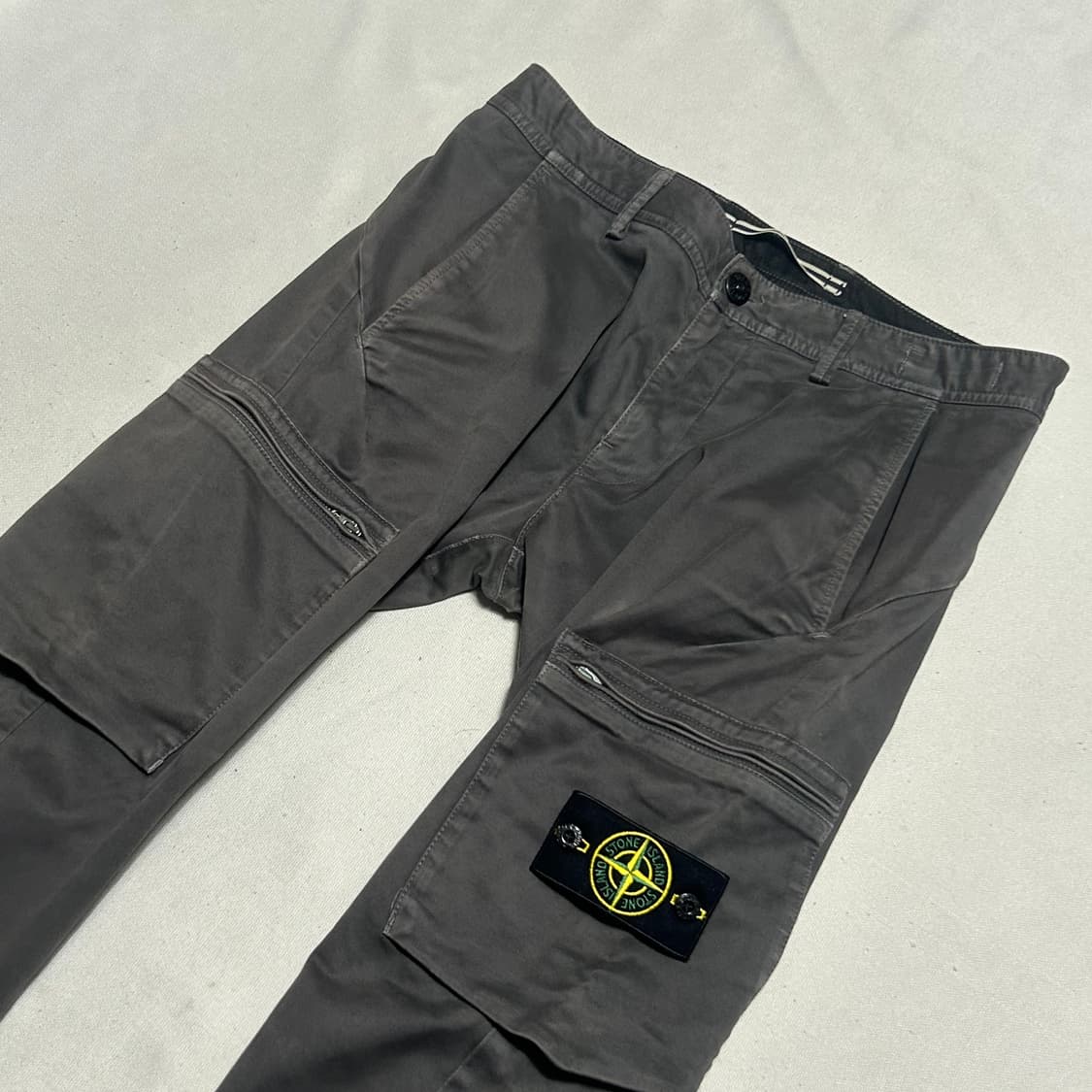 W32 스톤아일랜드 와펜 카고 팬츠 상품이미지1
