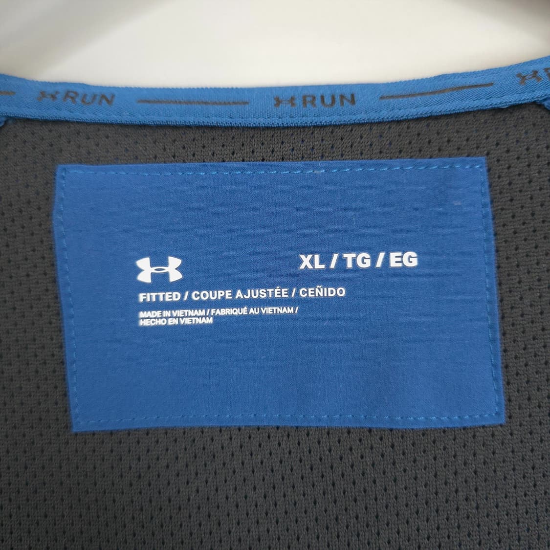 언더아머 UNDER ARMOUR로고 배색 후드 바람막이 XL 상품이미지8