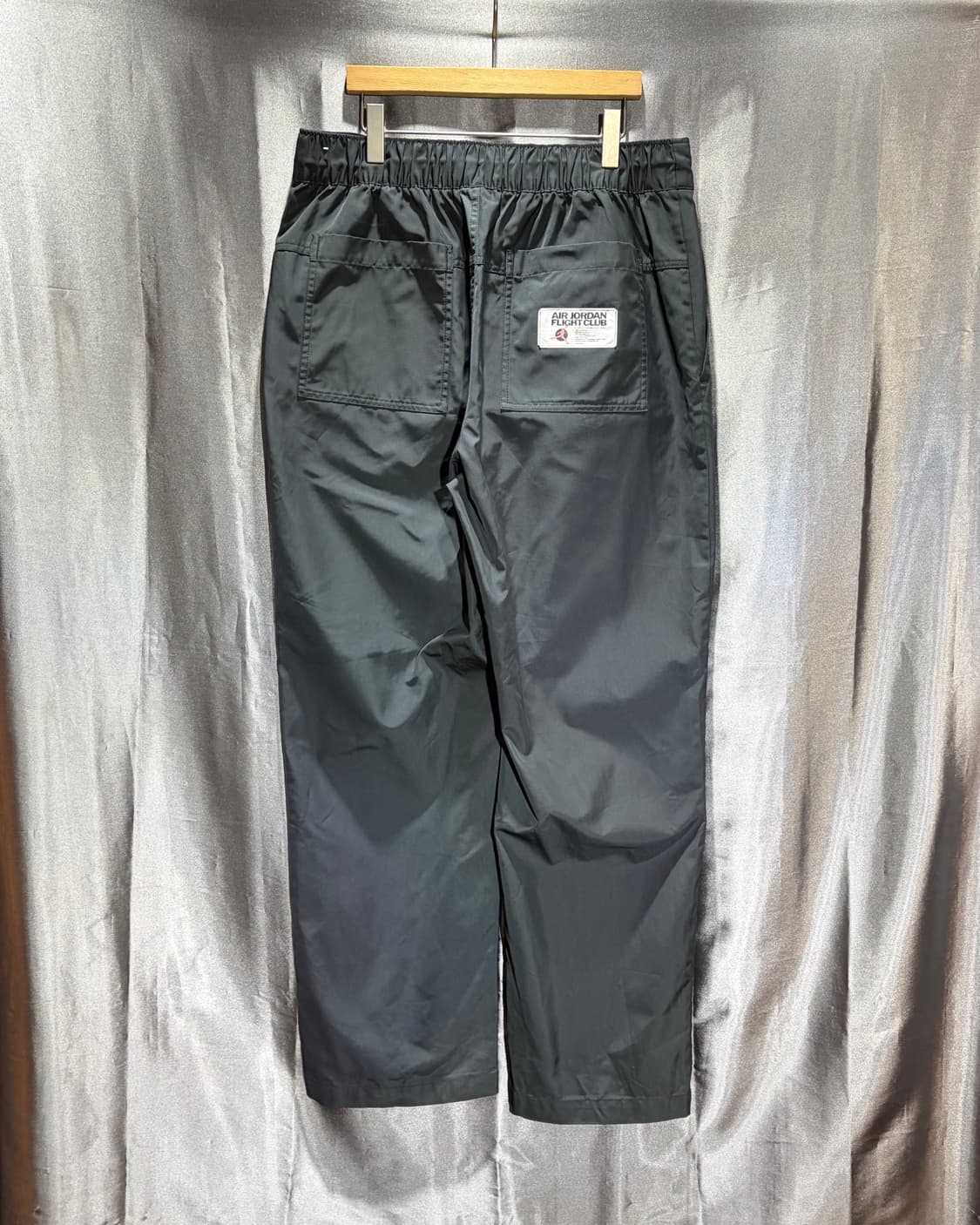 L Jordan 조던 플라이트 클럽 차콜 나일론 팬츠 상품이미지4