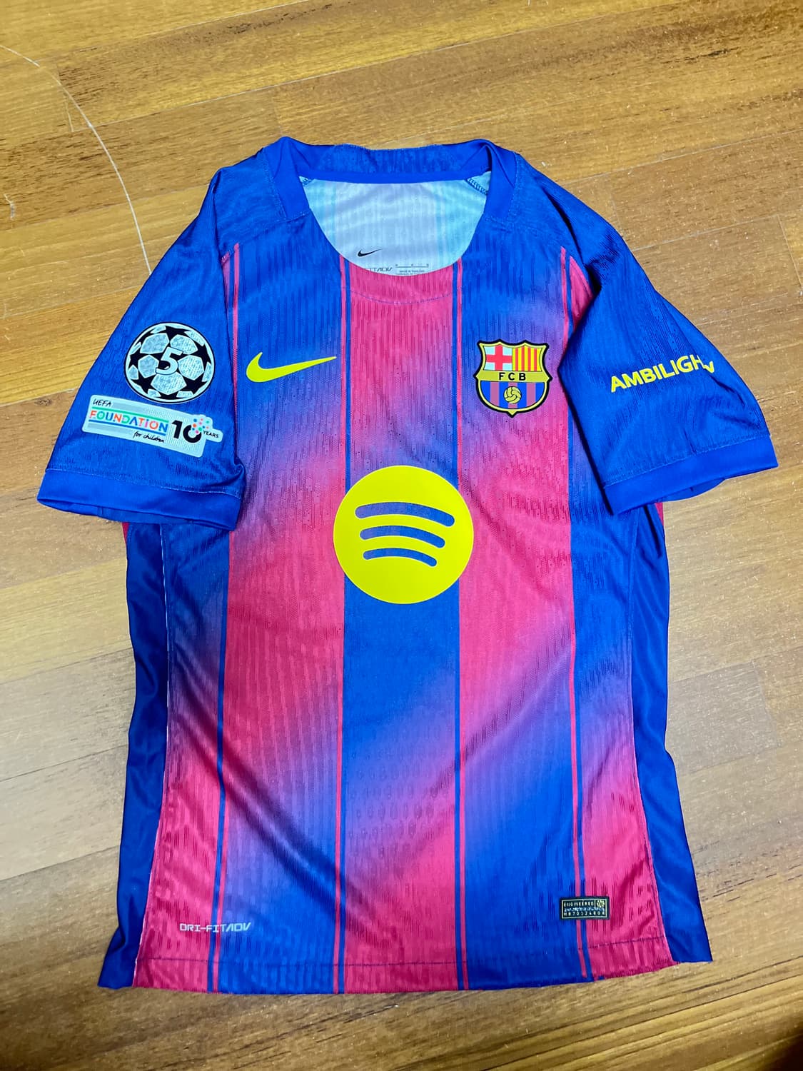 나이키 바르셀로나 25-26 에센틱 라민야말 유니폼 해외 M (무료배송) 상품이미지1