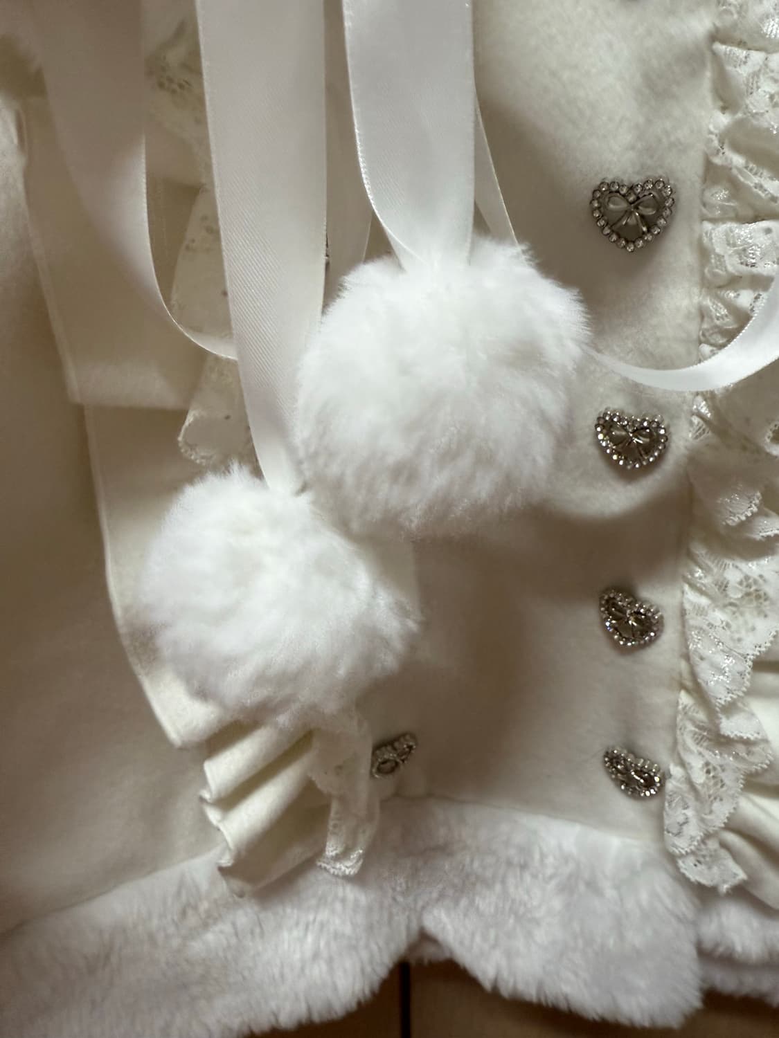 디어마이러브 디마럽 화이트 퍼 케이프 판쵸 하트 큐빅 stc 진리 핑크 상품이미지4