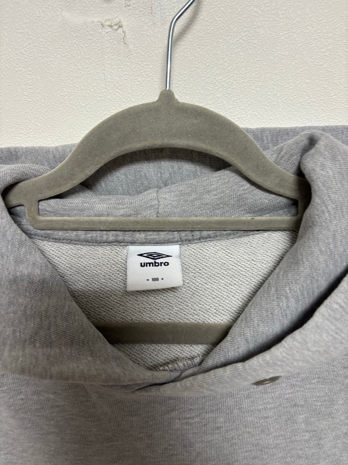 엄브로 사이드라인 후드티 상품이미지4