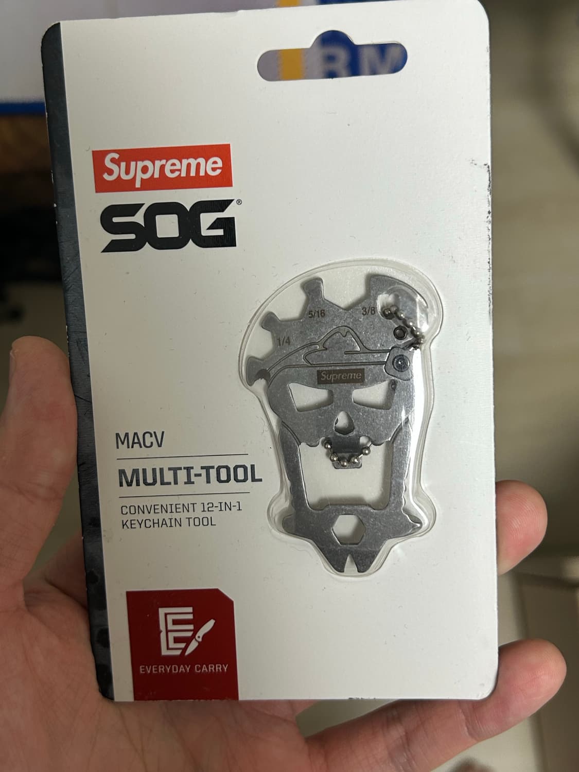 슈프림 멀티툴 상품이미지2