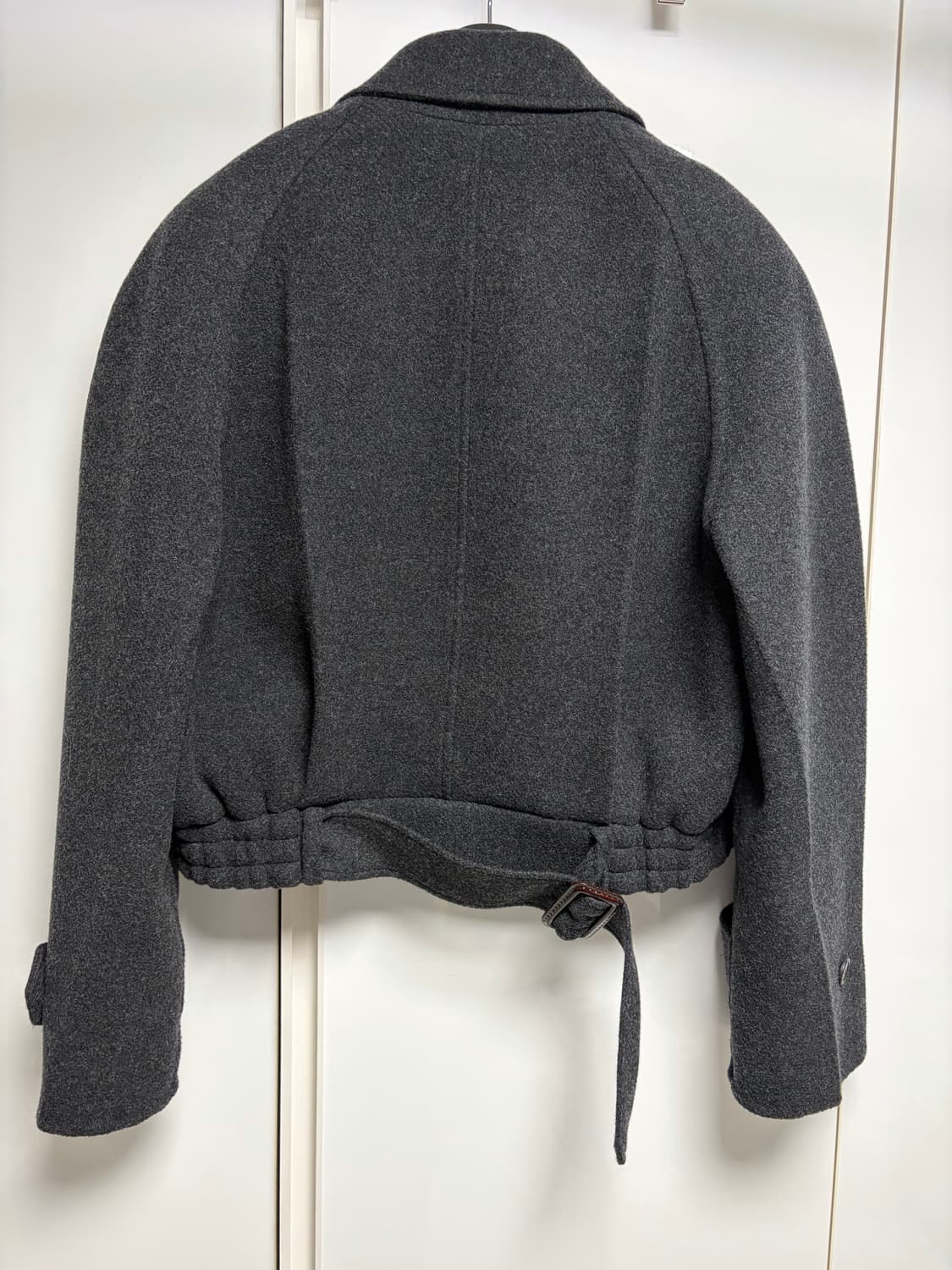 렉토 레글런 슬리브 울 점퍼 차콜그레이 S사이즈 팝니다 상품이미지4